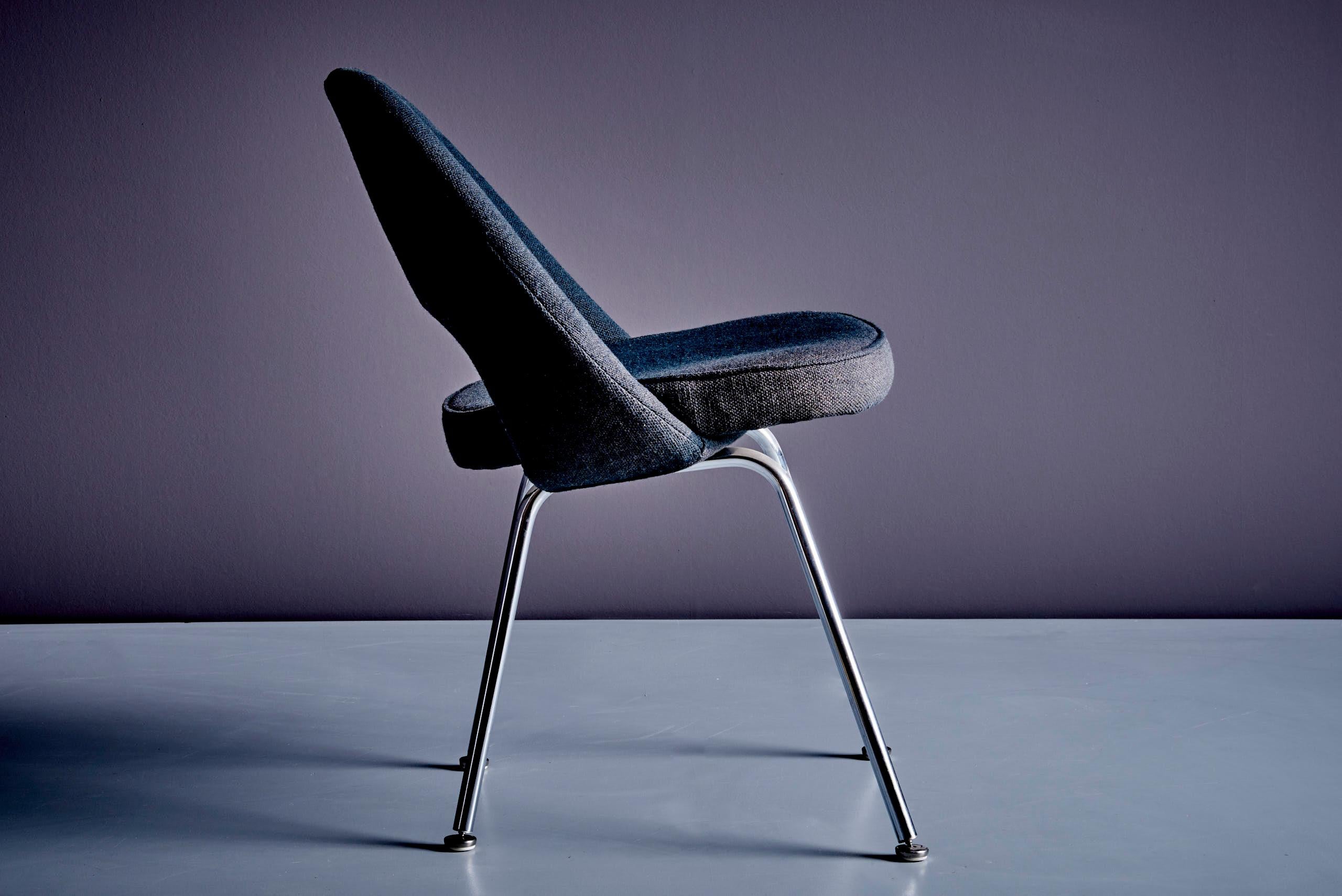 Mid-Century Modern Executive Chair by Eero Saarinen for Knoll International For Sale