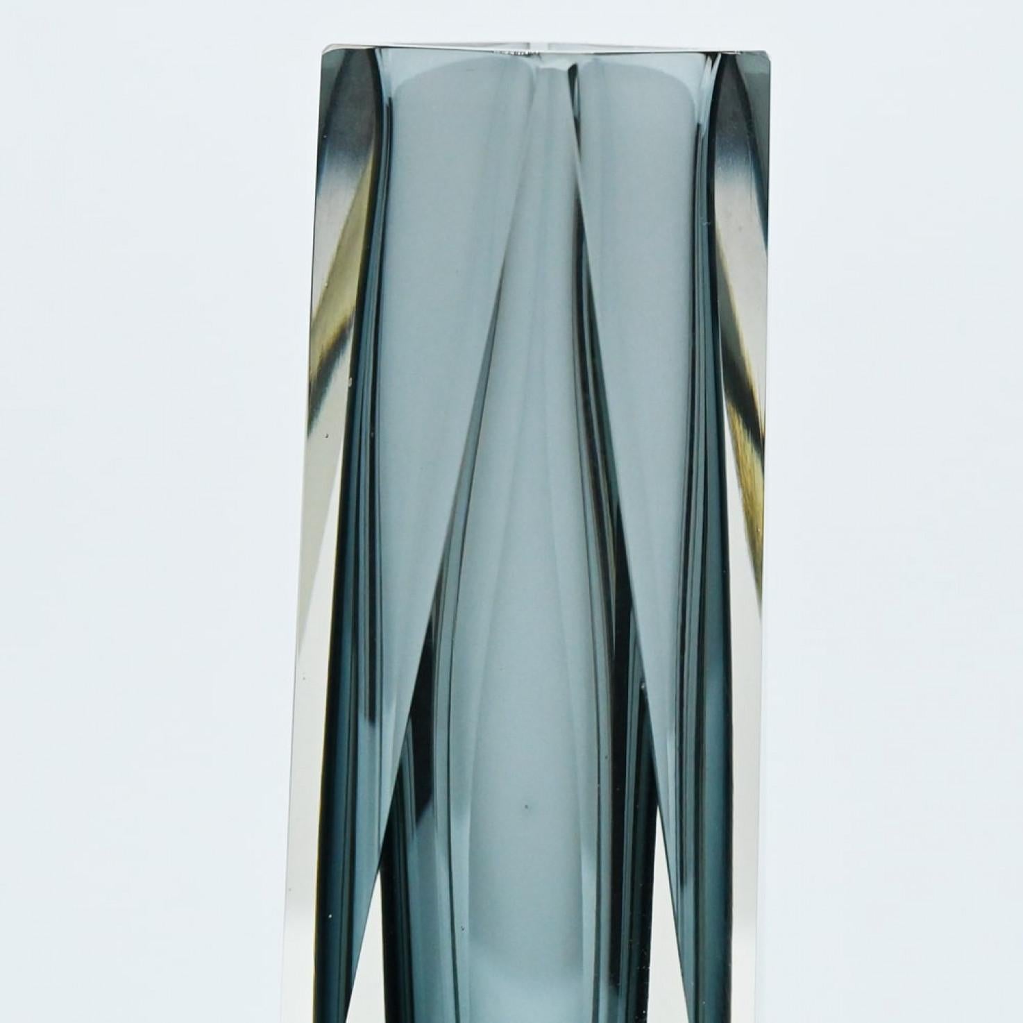 Set of 3 Faceted Sommerso Glass Vases, Mandruzzato, Murano, Italy, 1970 10