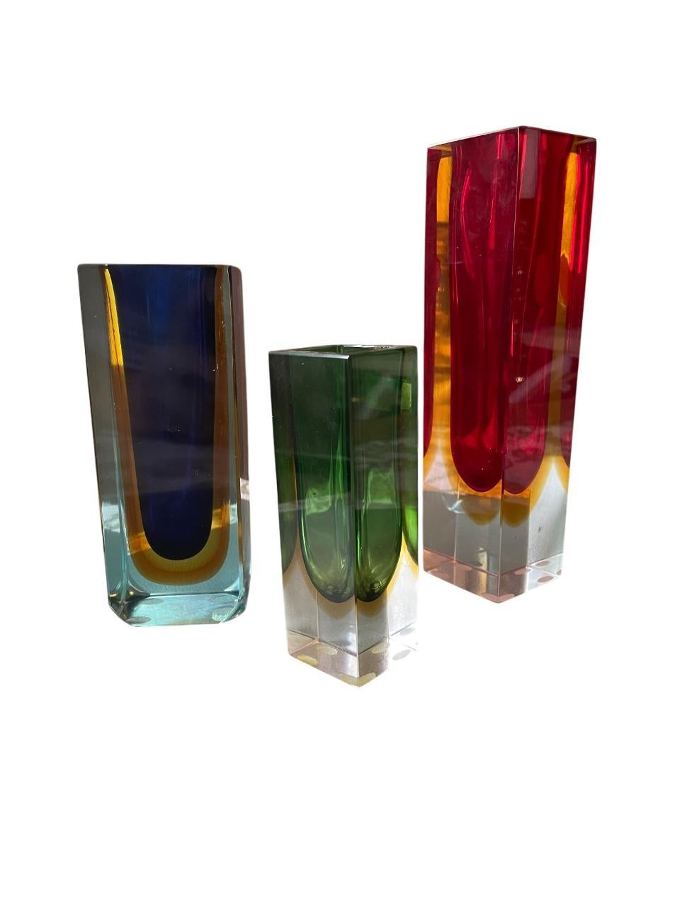 Mid-Century moderno Set di 3 vasi in vetro di Murano Sommerso di Flavio Poli per Seguso, Italia, anni '50 in vendita