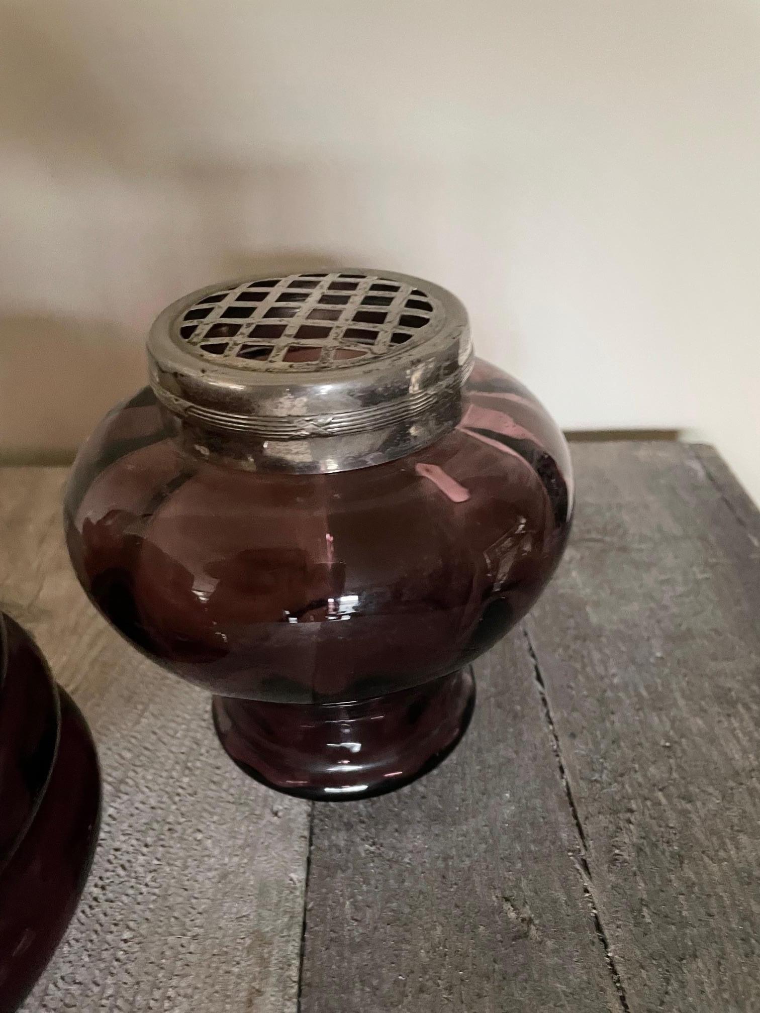 Set von 3 Blumenpflanzgefäßen aus der Glashütte Doyen (Art déco) im Angebot