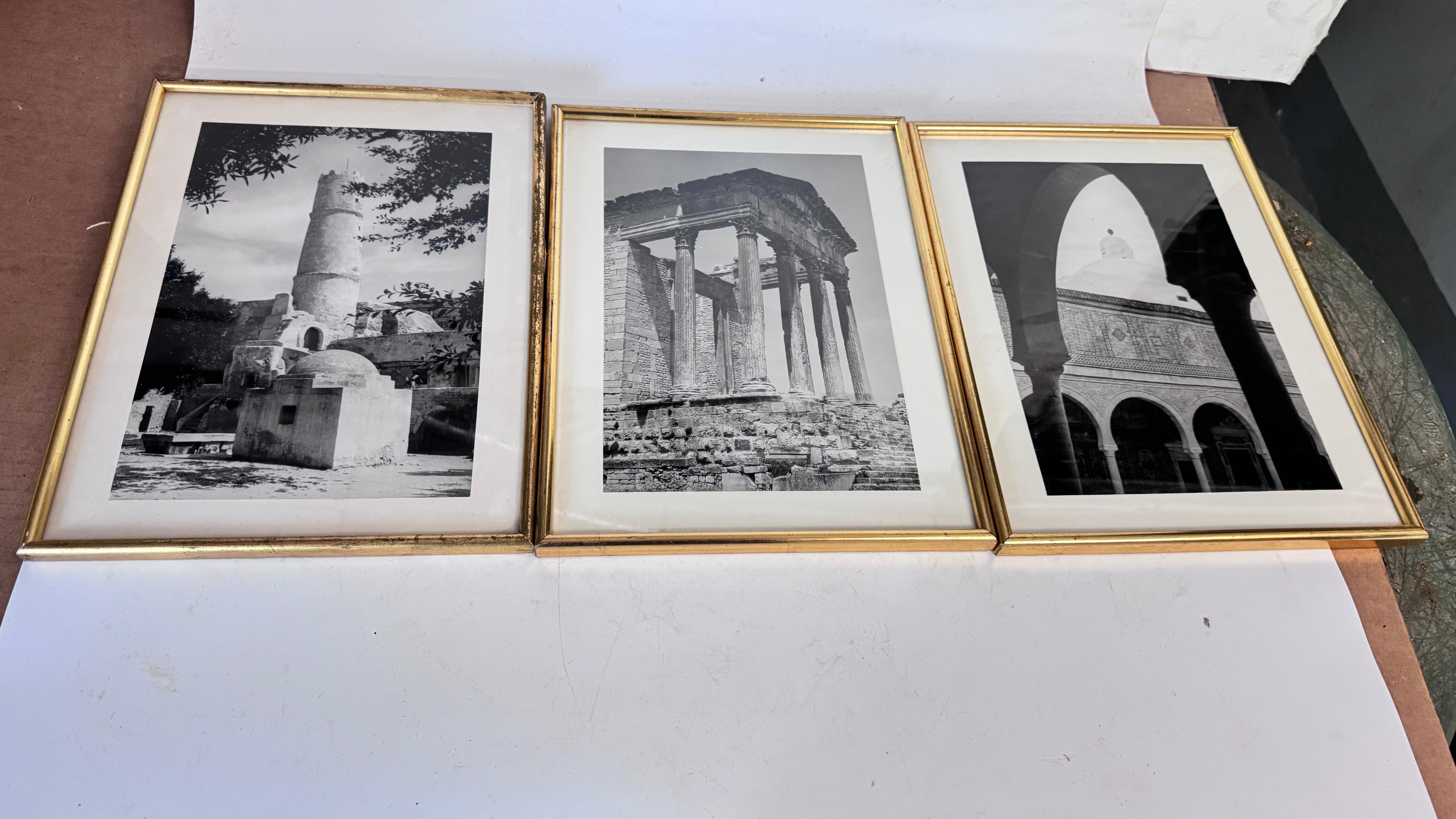 Set of 3 Framed Black and White Photographs 1950s Monuments Gold Frames en venta 4