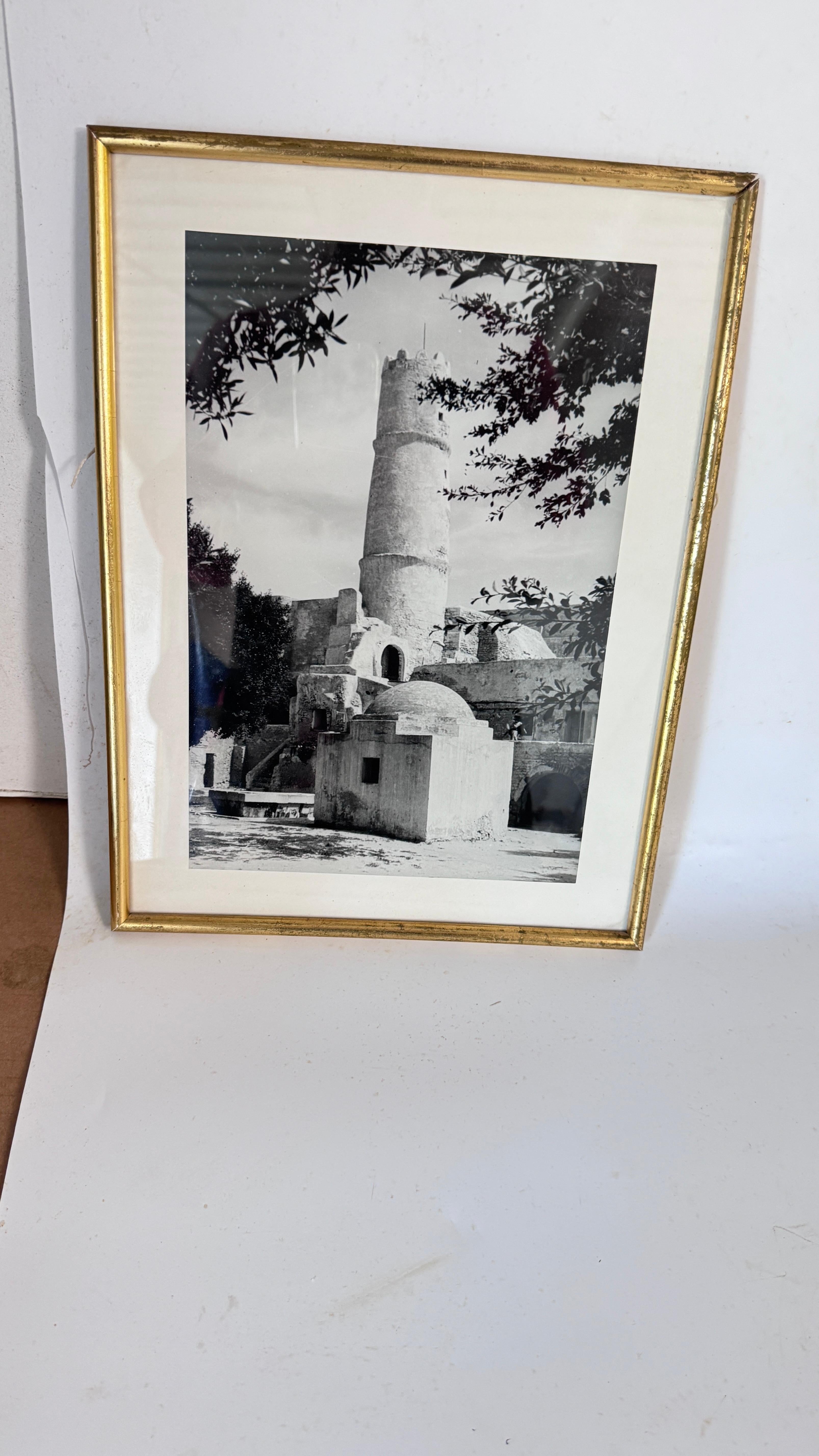 Set of 3 Framed Black and White Photographs 1950s Monuments Gold Frames en venta 13