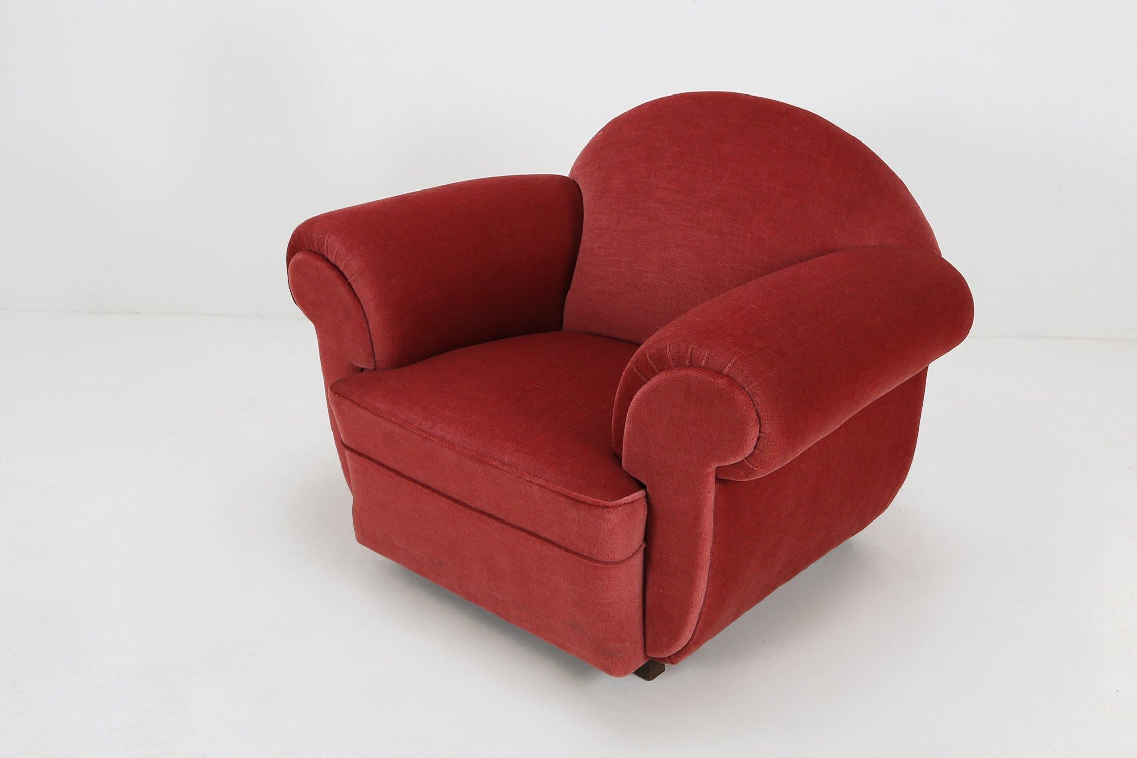 Ensemble de 3 fauteuils Art Déco français tapissés de velours rouge, années 1930 en vente 4