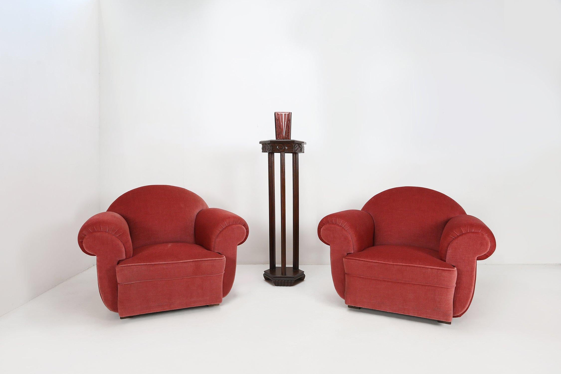 Ensemble de 3 fauteuils Art Déco français tapissés de velours rouge, années 1930 en vente 10