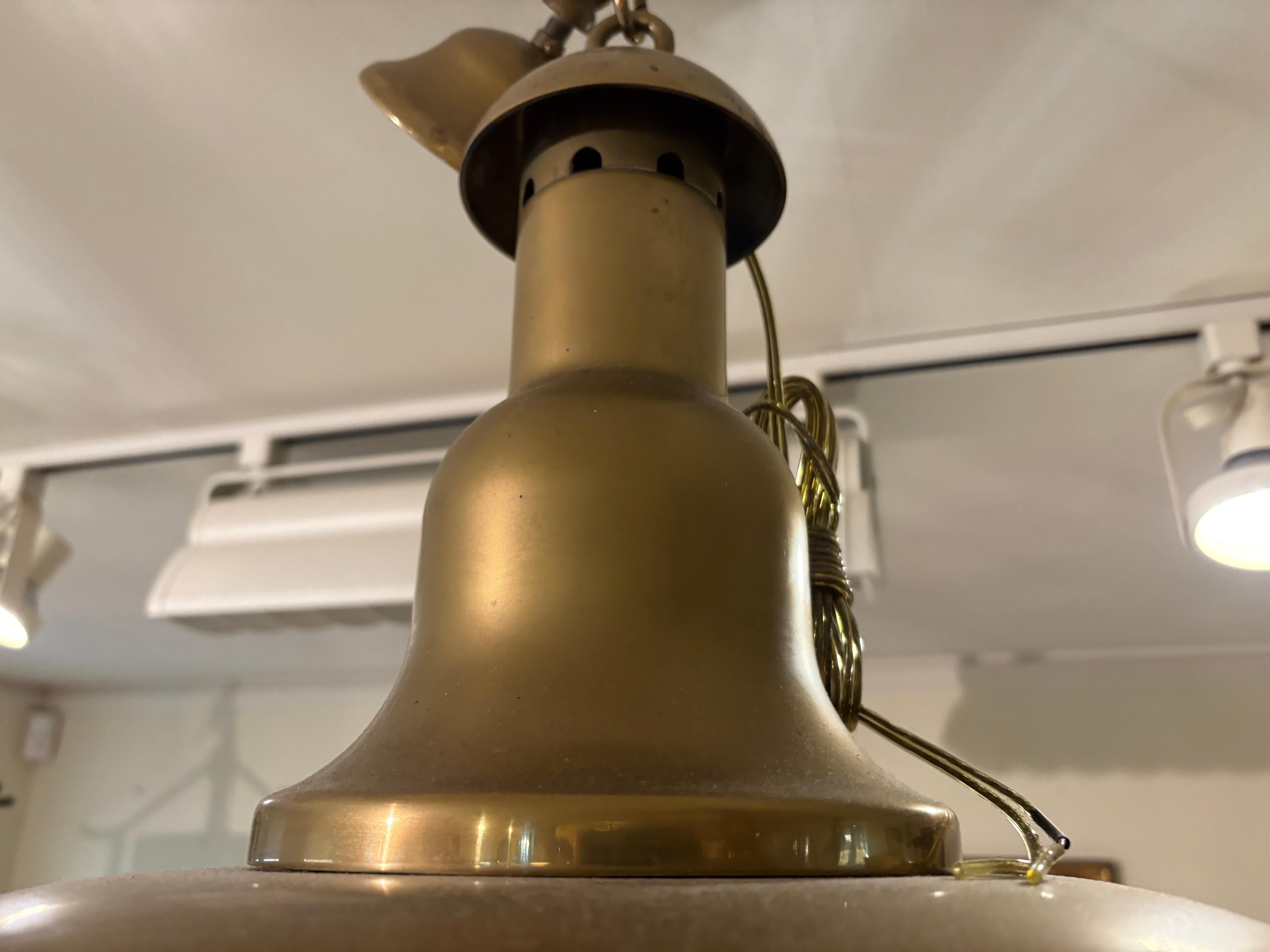 Ottone Set di 3 ciondoli francesi in ottone in vendita