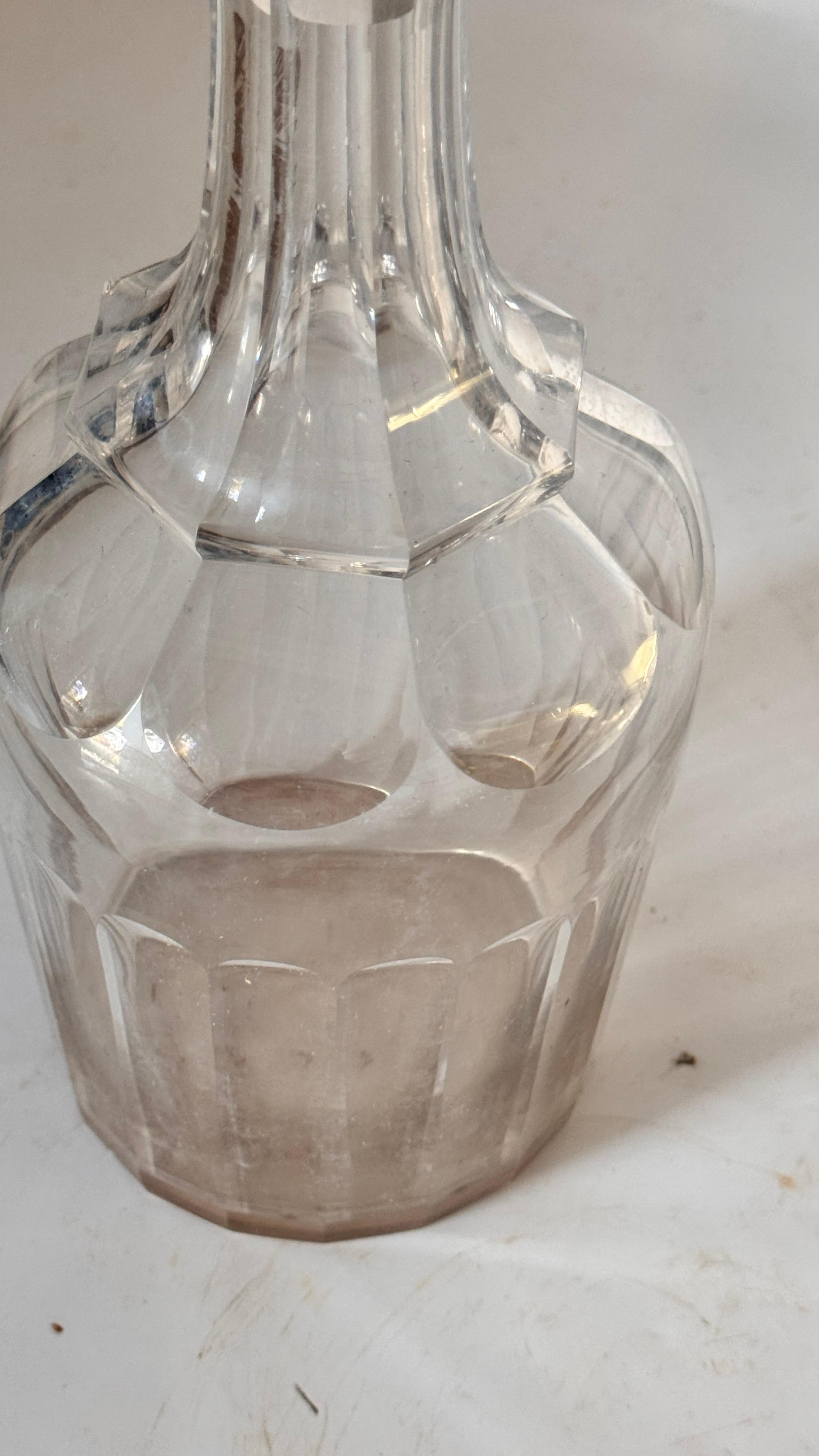 Set of 3 French Crystal Decanters – 2 Baccarat Signed, 1970s Elegant Tableware en vente 5