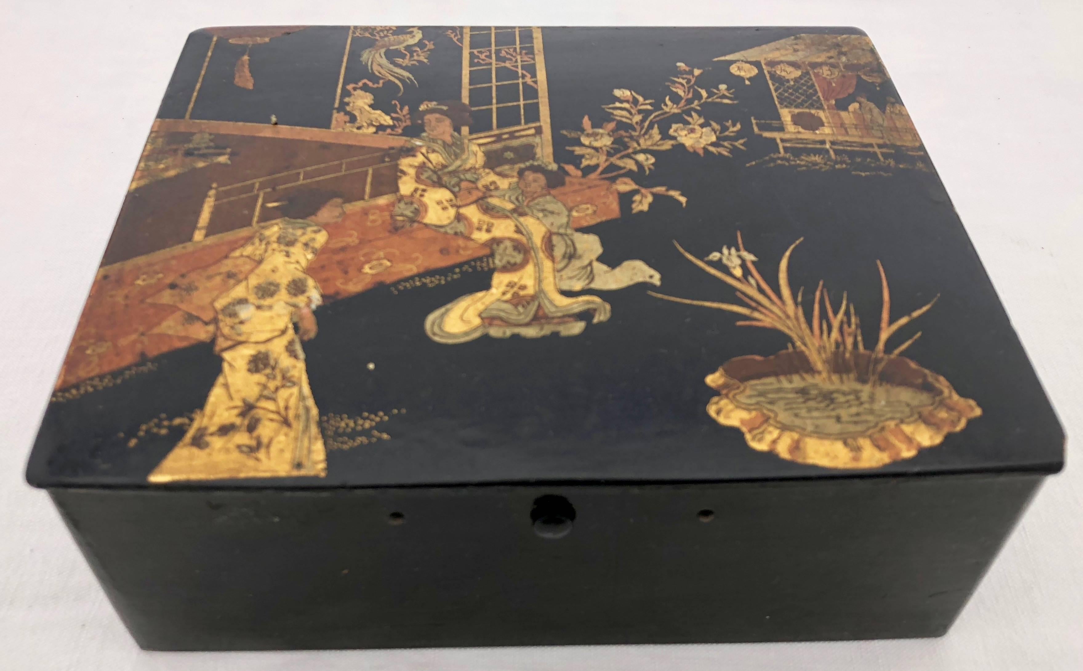 Set of Three French Lacquered Boxes in Black, Red with Gilt Birds and Scene In Fair Condition For Sale In Petaluma, CA