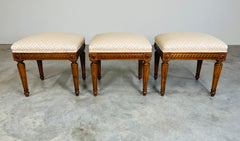 Juego De 3 Otomanos O Bancos Franceses De Nogal Estilo Luis XVI