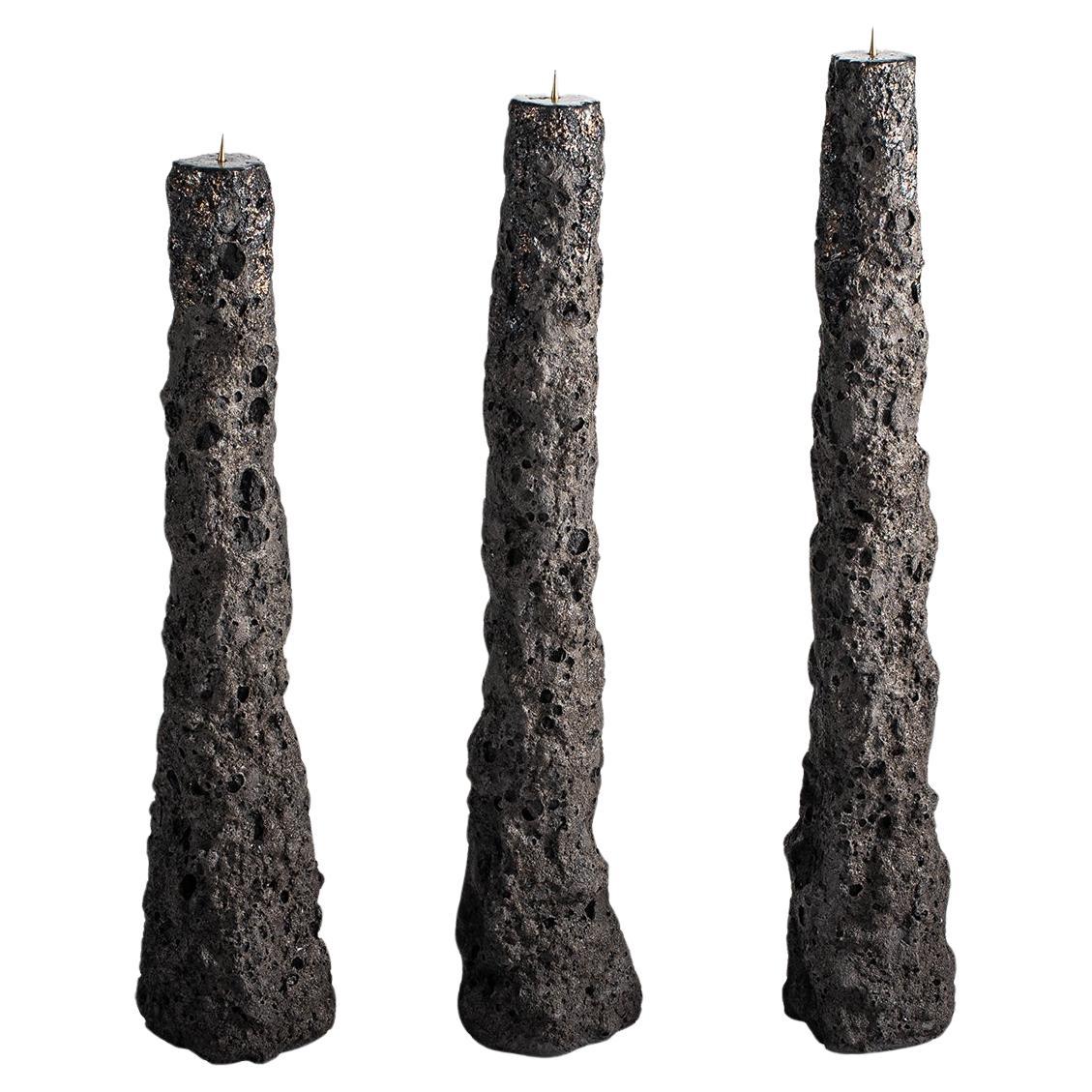 Set de 3 chandeliers contemporains sculptés en céramique gris foncé par Niclas Wolf