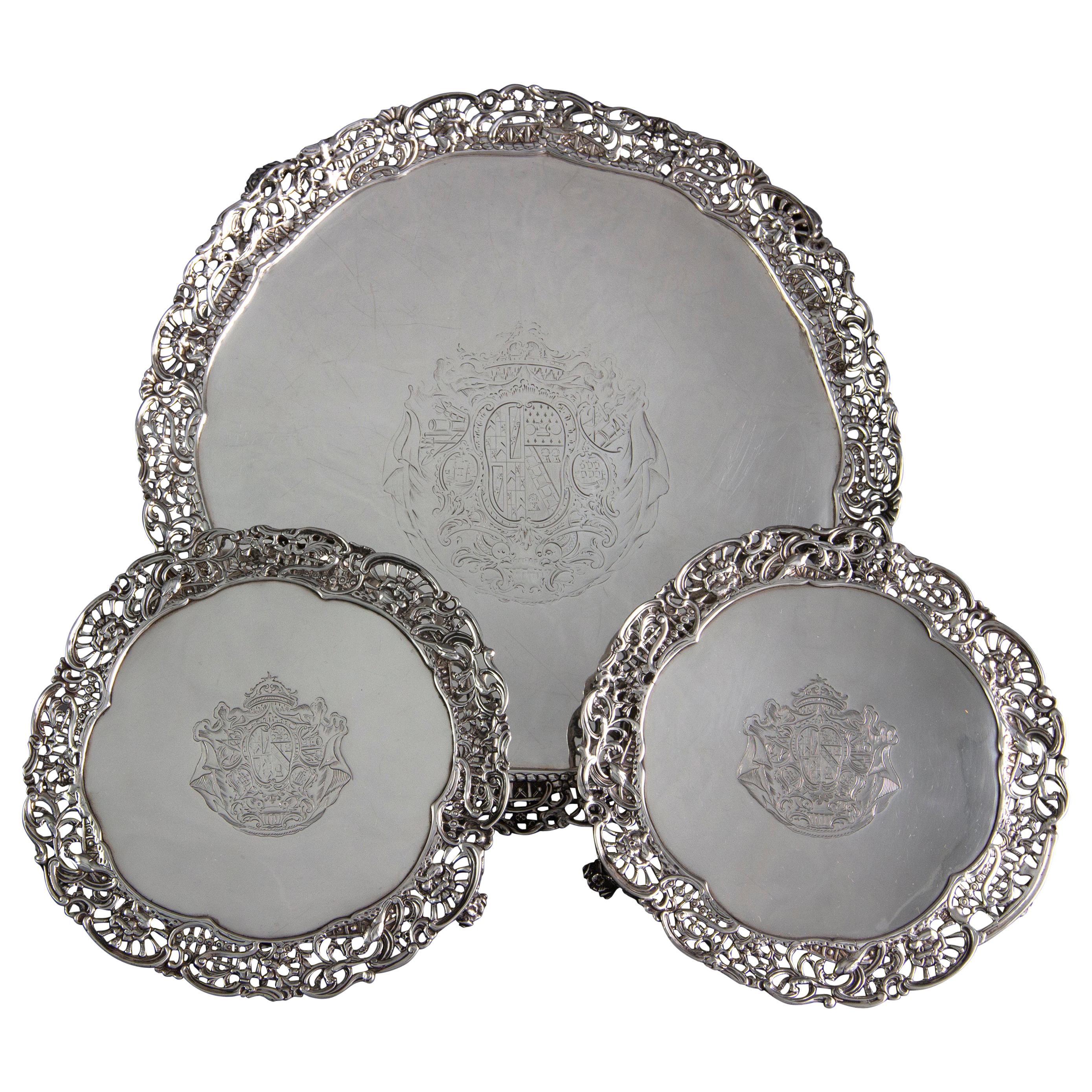 Set of 3 George III Silver Salvers or Trays, London 1762 by Richard Rugg