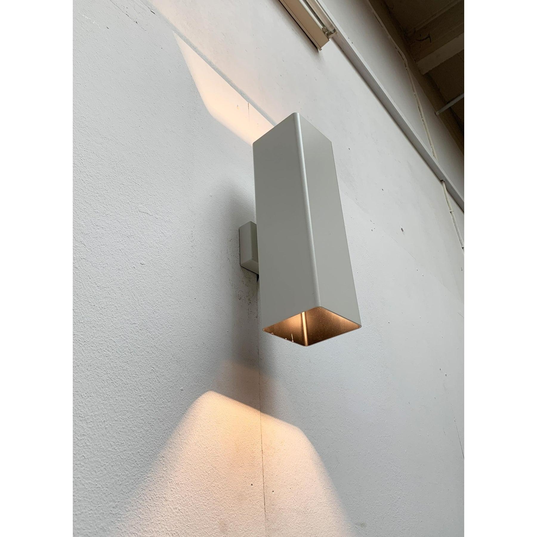 Juego de 3 lámparas de pared minimalistas alemanas de Erco, años 70 en venta 3