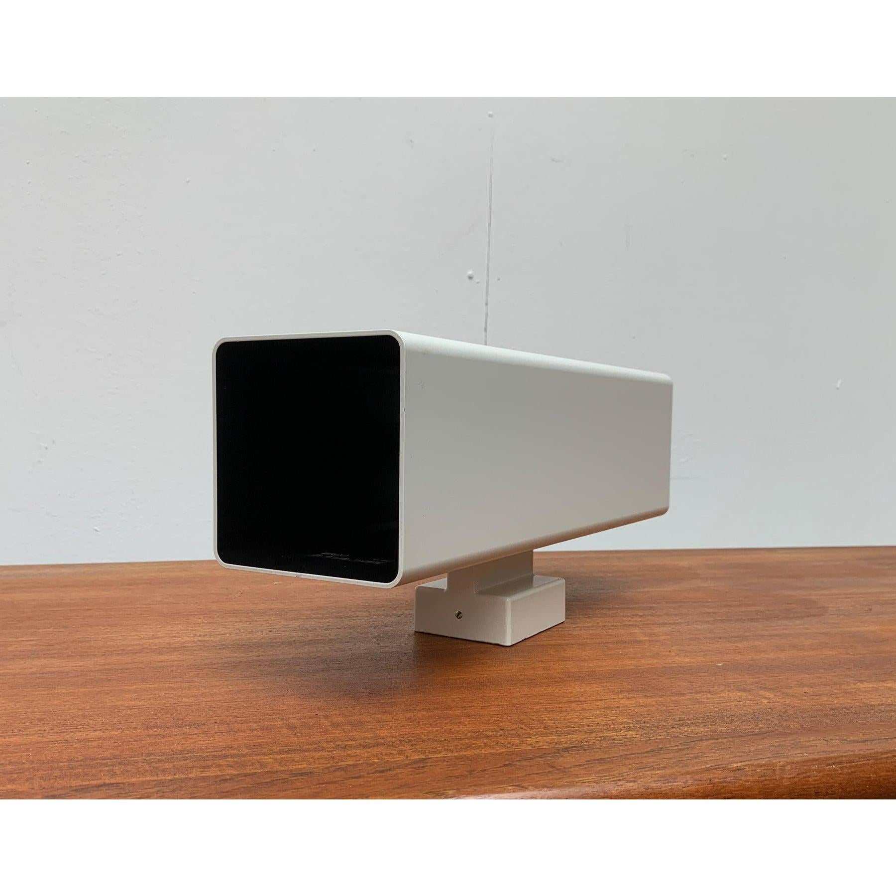 Juego de 3 lámparas de pared minimalistas alemanas de Erco, años 70 siglo XX en venta