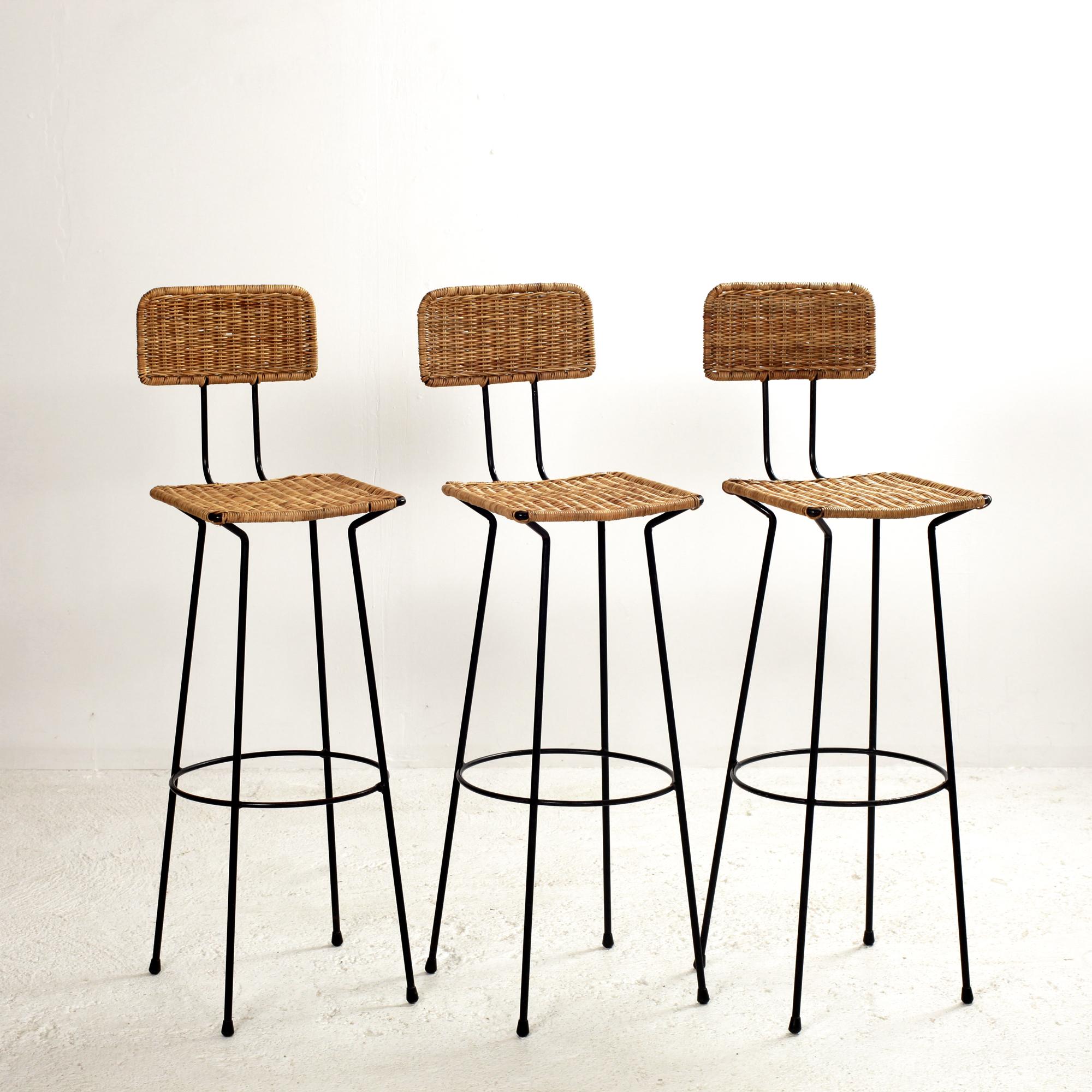 Set of 3 Gian Franco Legler Rattan Bar Stools, Italy, 1950s In Good Condition For Sale In Saint  Ouen, FR