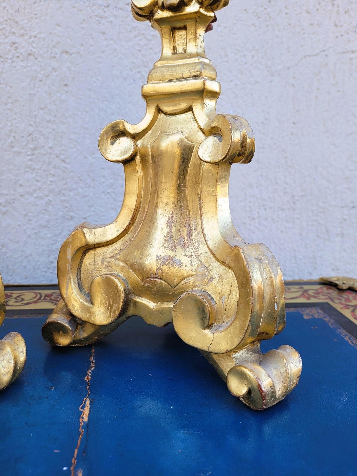 Ensemble de 3 chandeliers en bois doré, 19ème siècle Bon état - En vente à MARSEILLE, FR