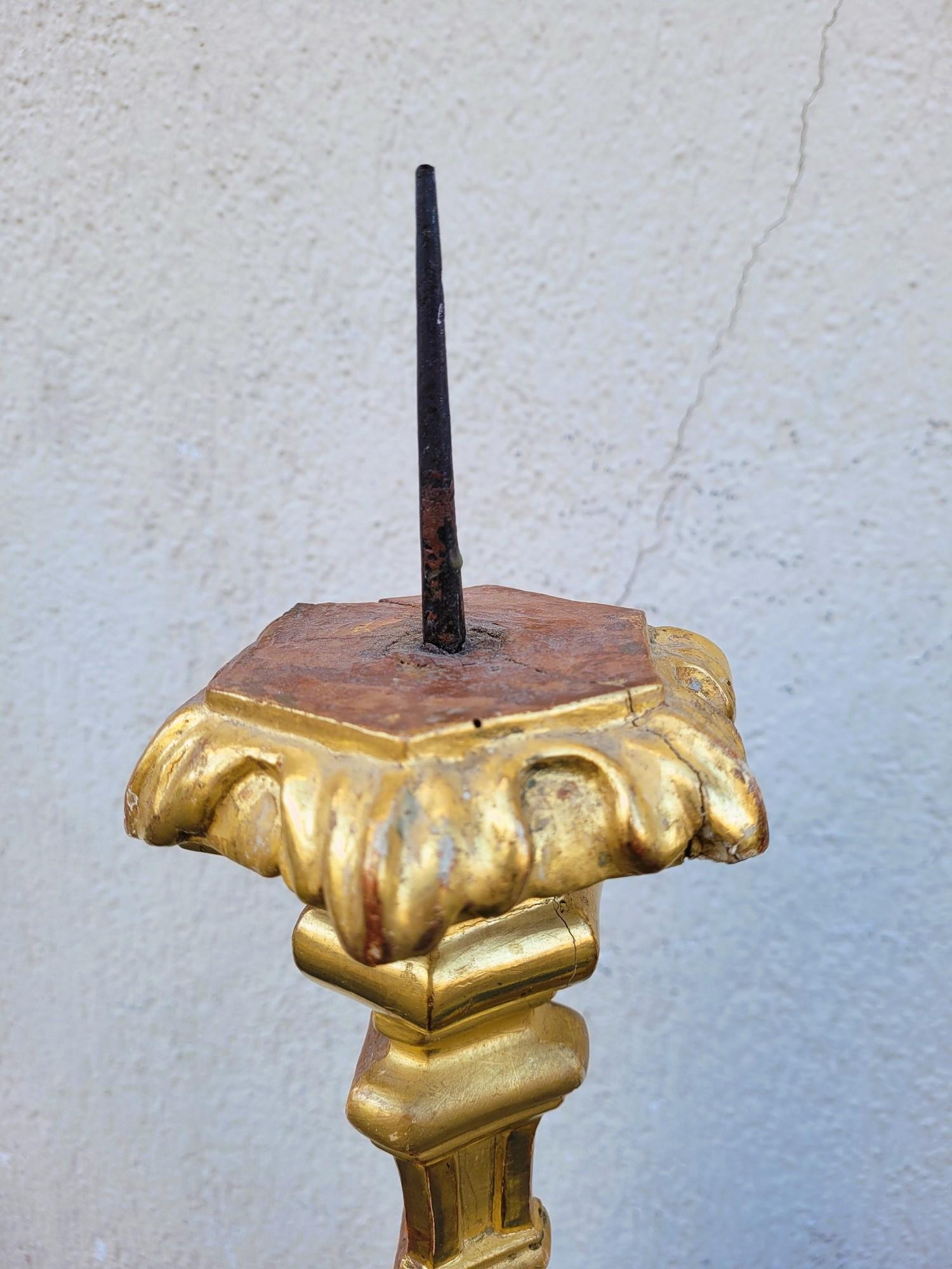 Ensemble de 3 chandeliers en bois doré, 19ème siècle en vente 1