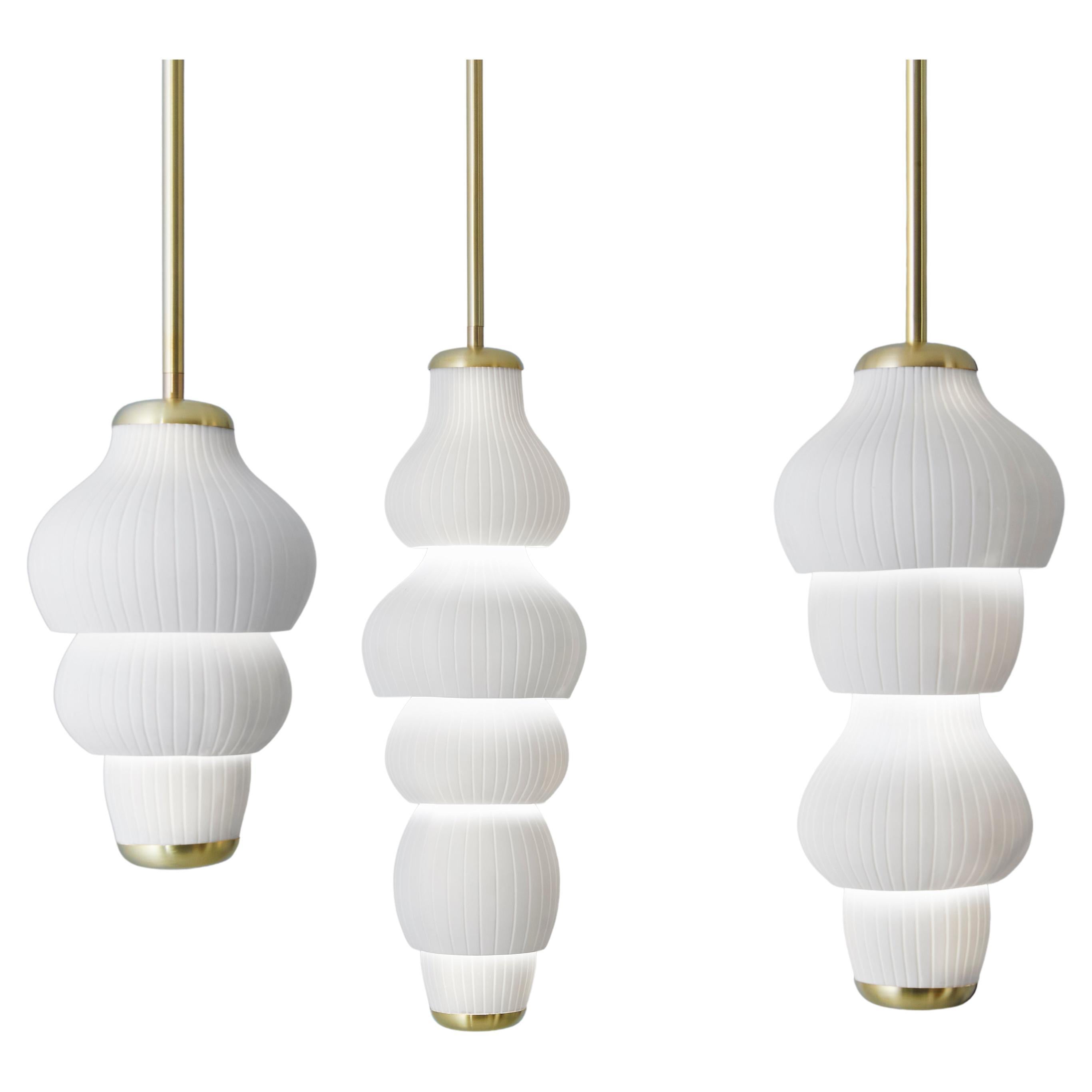 Ensemble de 3 lampes pendantes Glaïeul de Mydriaz en vente