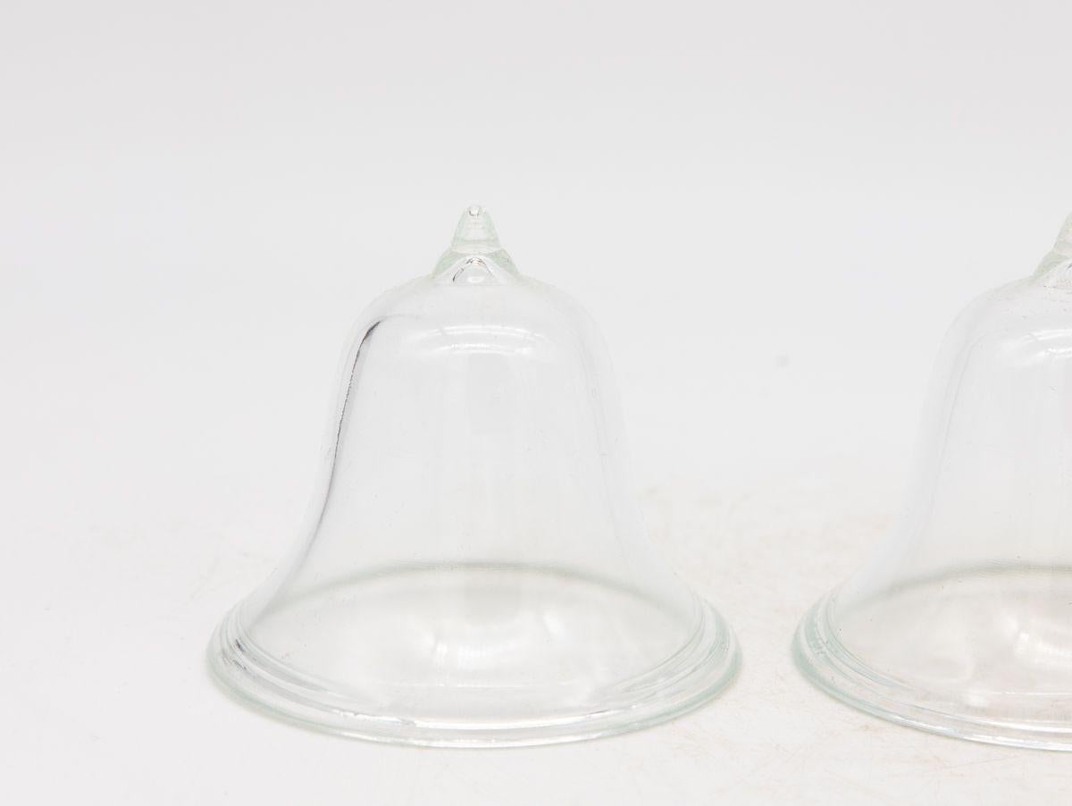 Set of 3 Glass Garden Cloches, English Mid 20th c. In Good Condition For Sale In South Salem, NY