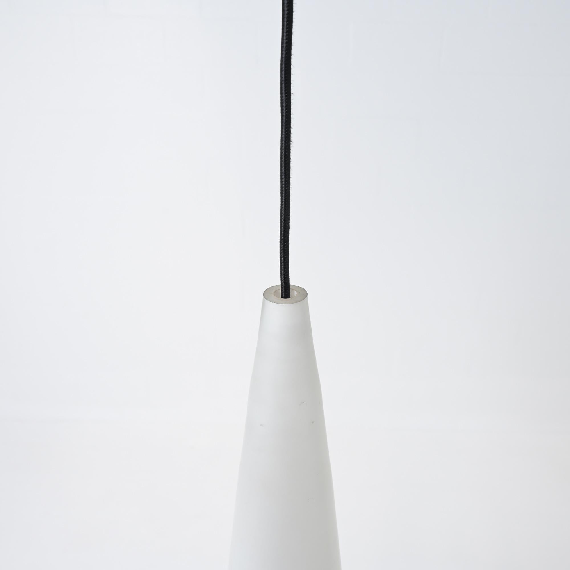 Satz von 3 Glas-Pendelleuchten Kastrup Holmegaard im Angebot 10