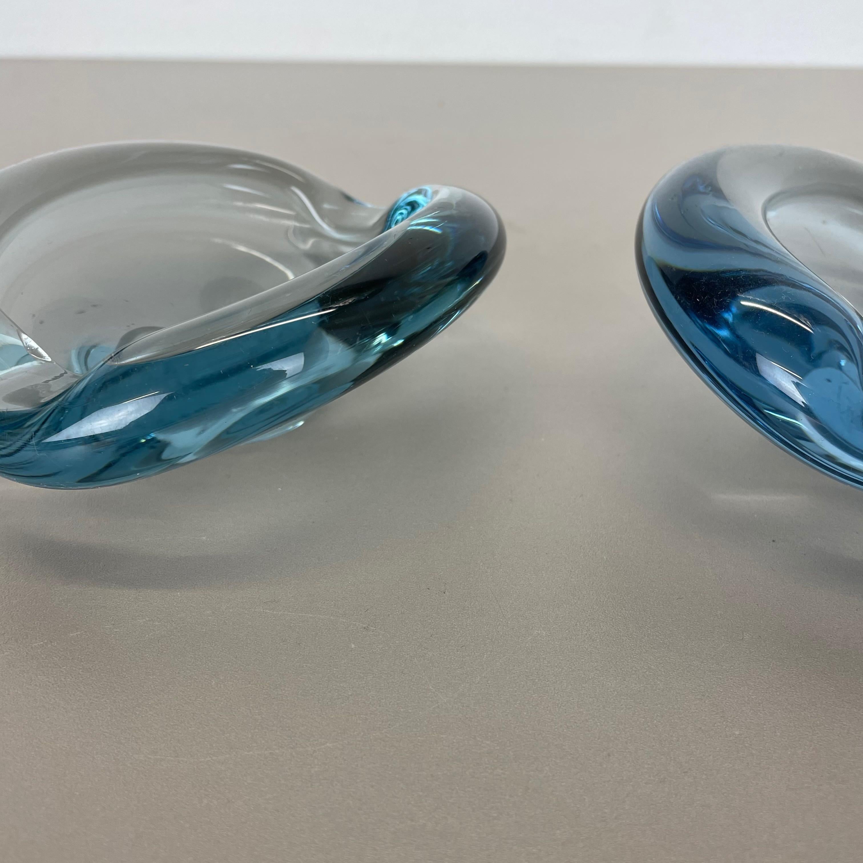 Set of 3 Glass Shell Bowl Ashtray by Per Lutken for Holmegaard, Denmark, 1960s 5