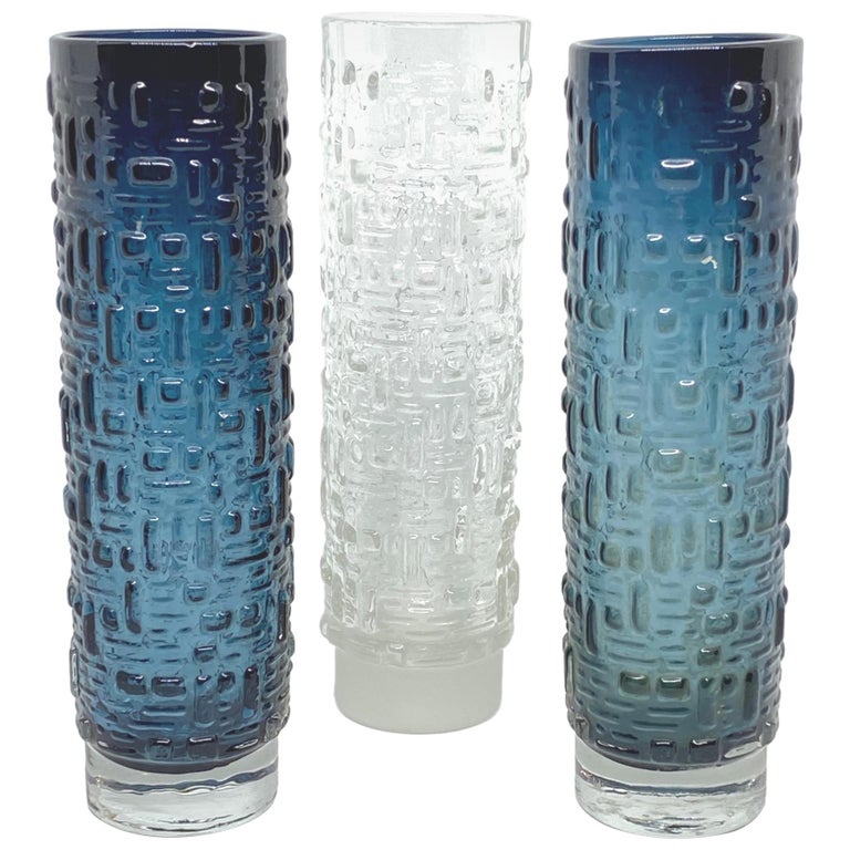 Ensemble mixte de 3 vases à fleurs en verre bleu soufflé à la main - France