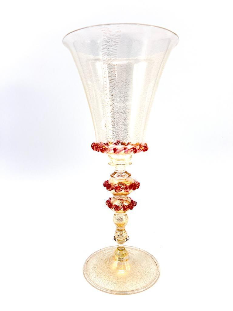 Set von 3 Goblets, handgefertigt aus Murano-Kunstglas, Sammlerstück und selten (Italienisch) im Angebot
