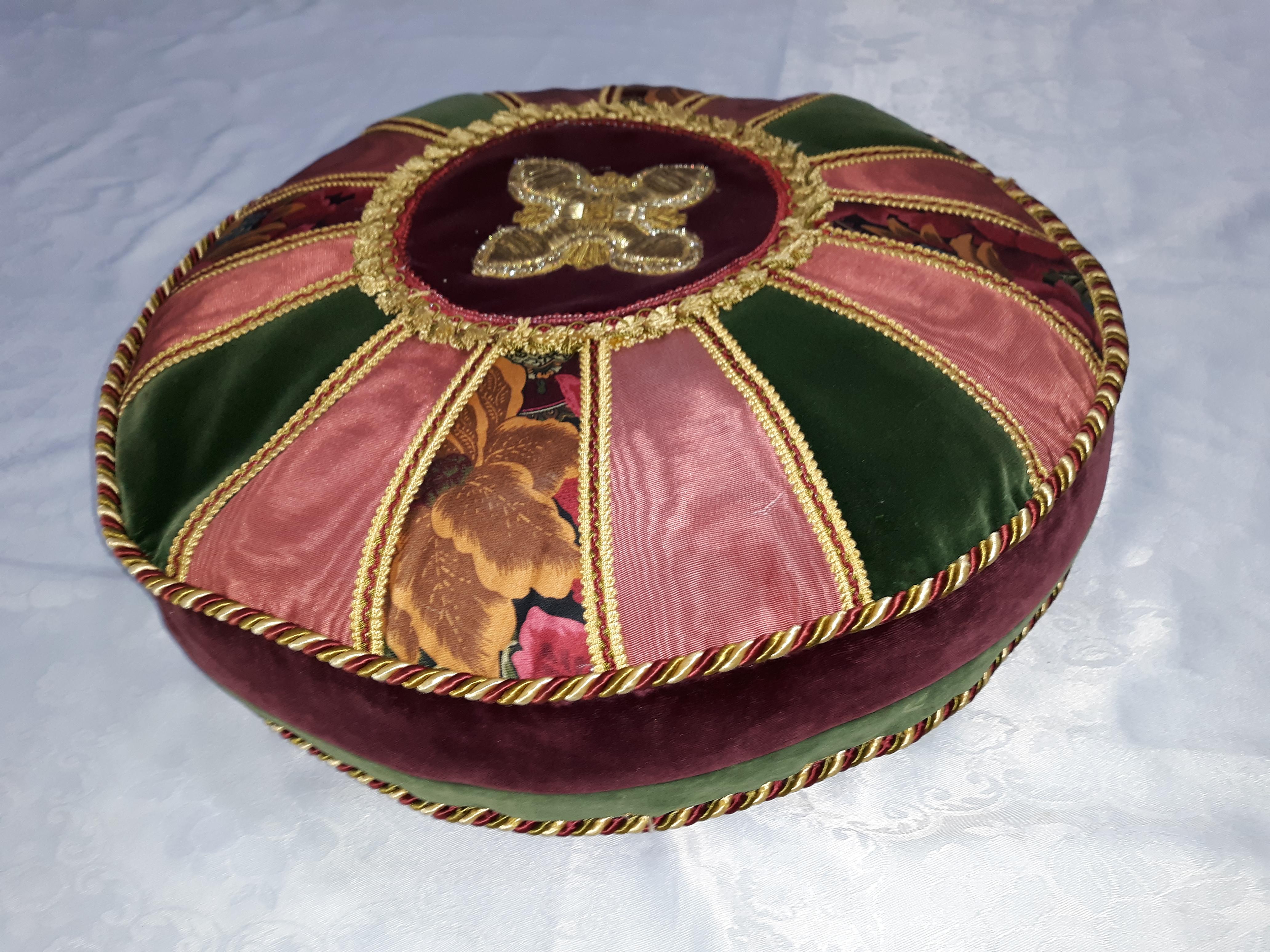 American Colonial Set of 3 Gold Thread Antique Embroidered Cushions Est. 1900 Green & Red Velvet For Sale