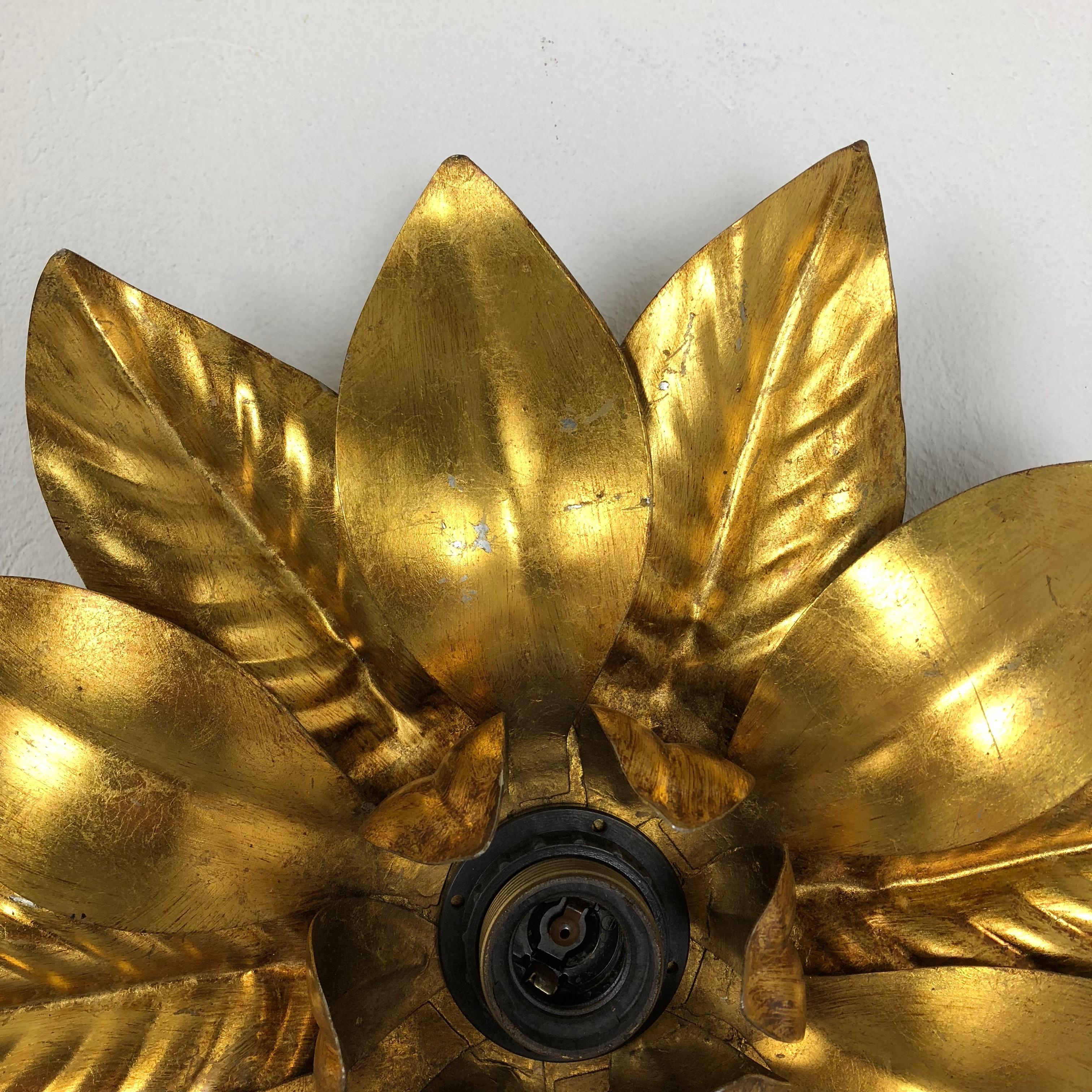 Set of 3 Golden Florentiner Leaf Theatre Wall Ceiling Light Sconces, Italy 1960s 3
