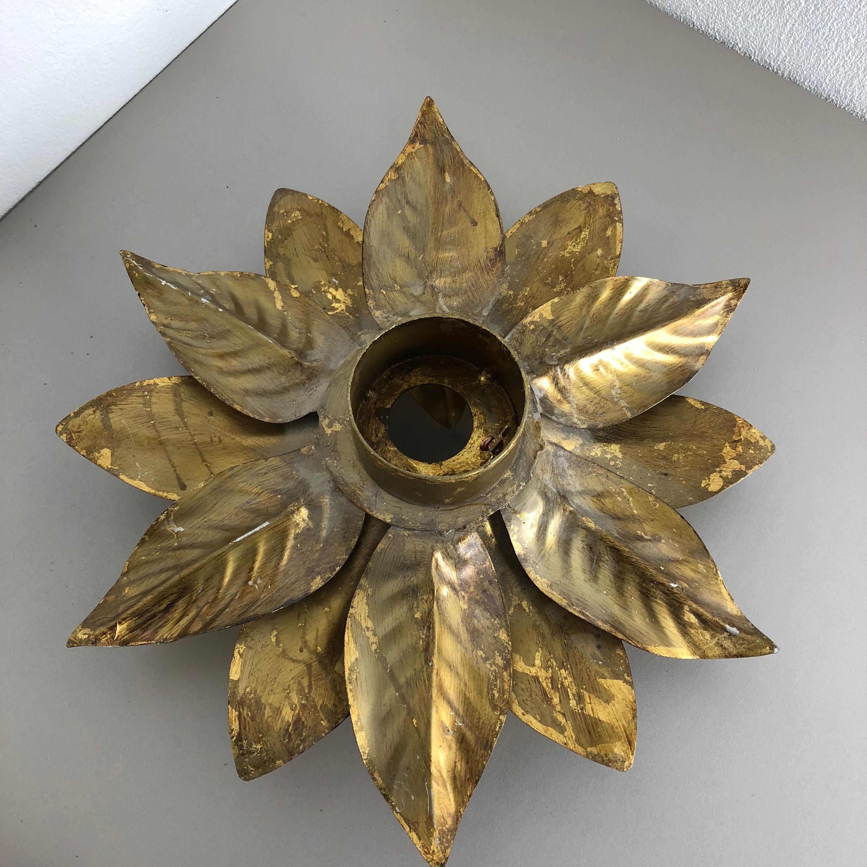Set of 3 Golden Florentiner Leaf Theatre Wall Ceiling Light Sconces, Italy 1960s 12