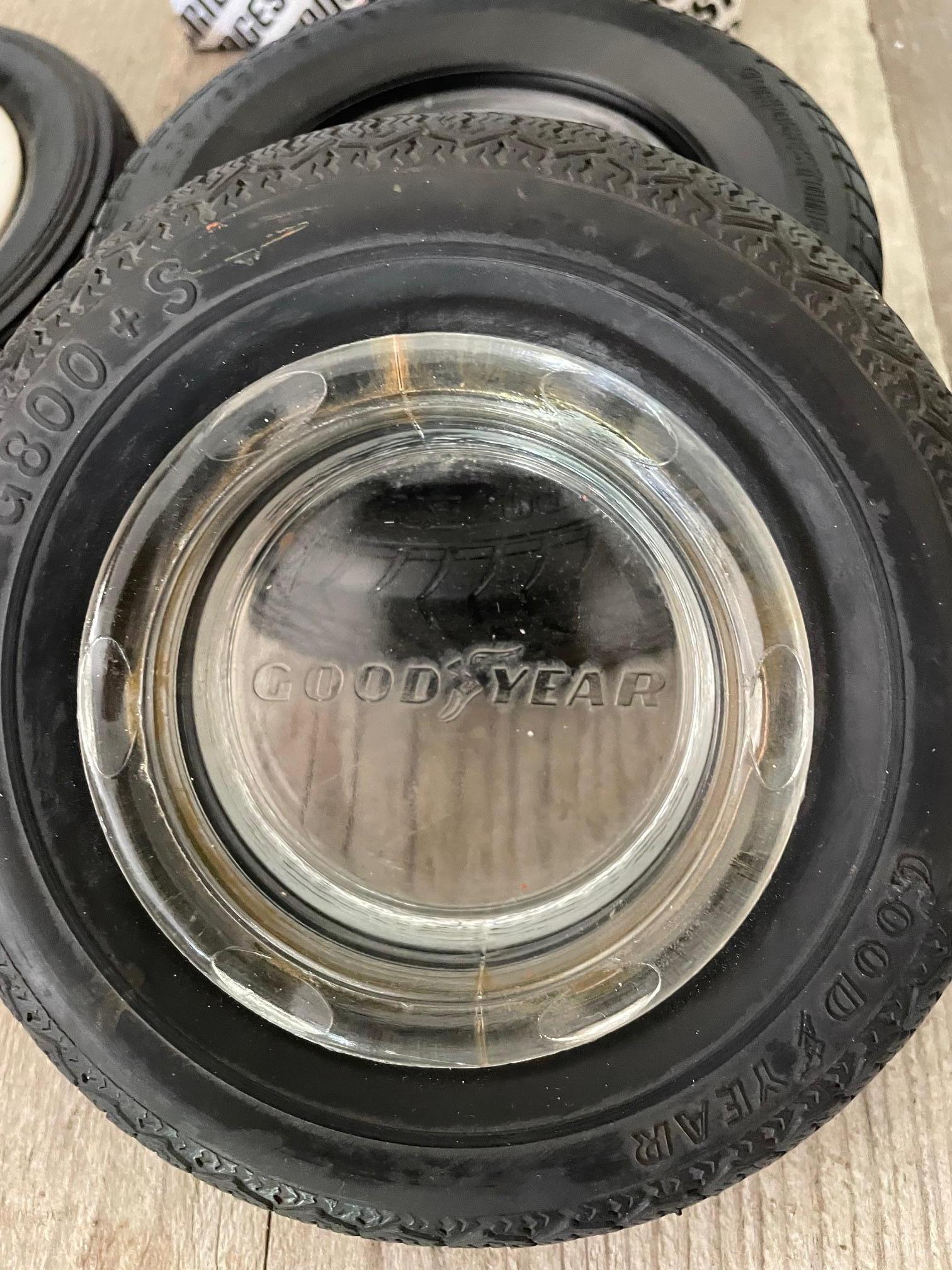Juego de 3 ceniceros para neumáticos Googyear, Bridgestone y Carideng Moderno de mediados de siglo en venta