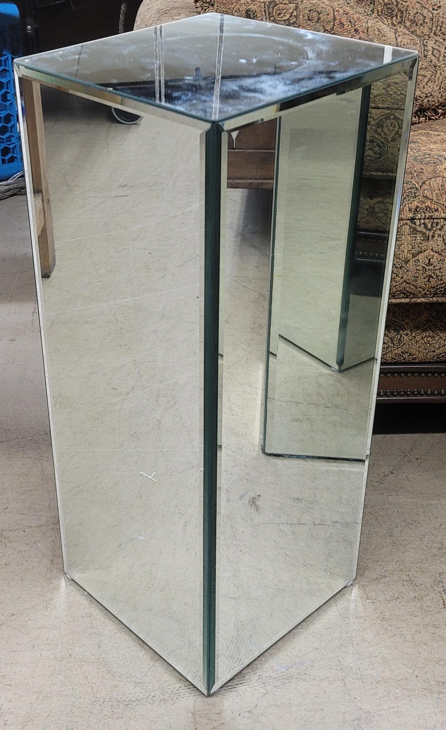Set of 3 Graduated Modernist Beveled Glass Mirrored Pedestals For Sale 6