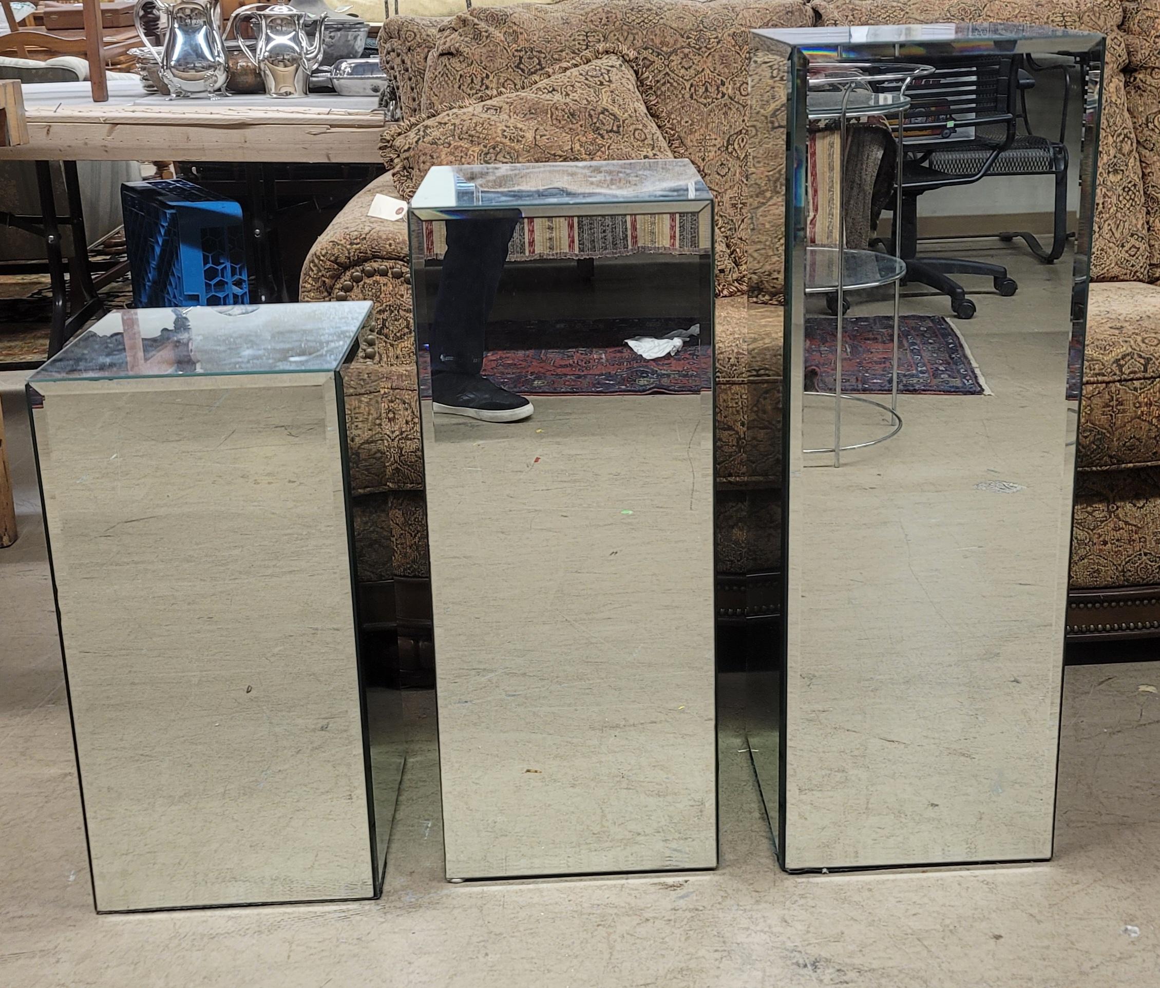 Set of 3 Graduated Modernist Beveled Glass Mirrored Pedestals For Sale 12