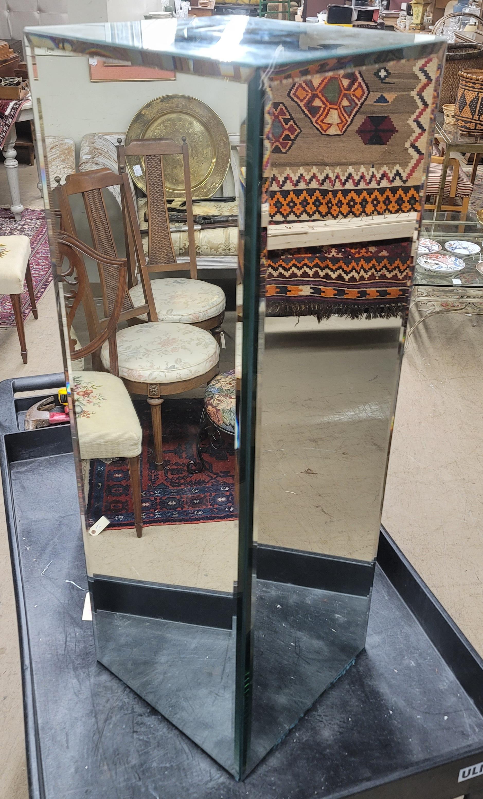 American Set of 3 Graduated Modernist Beveled Glass Mirrored Pedestals For Sale