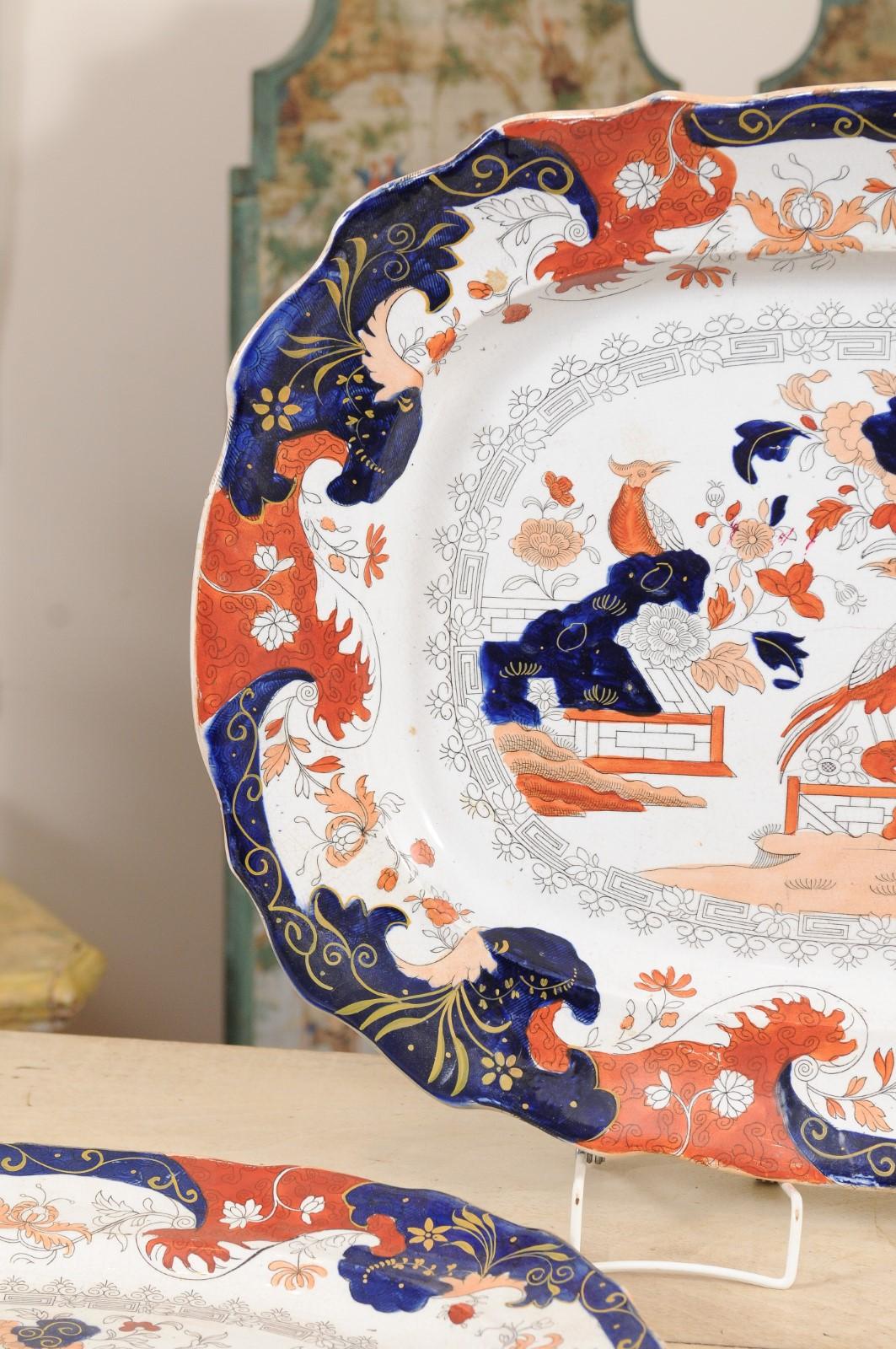 19th Century Set of 3 Graduating Ironstone Platters in the Imari Palette, England ca. 1880 For Sale