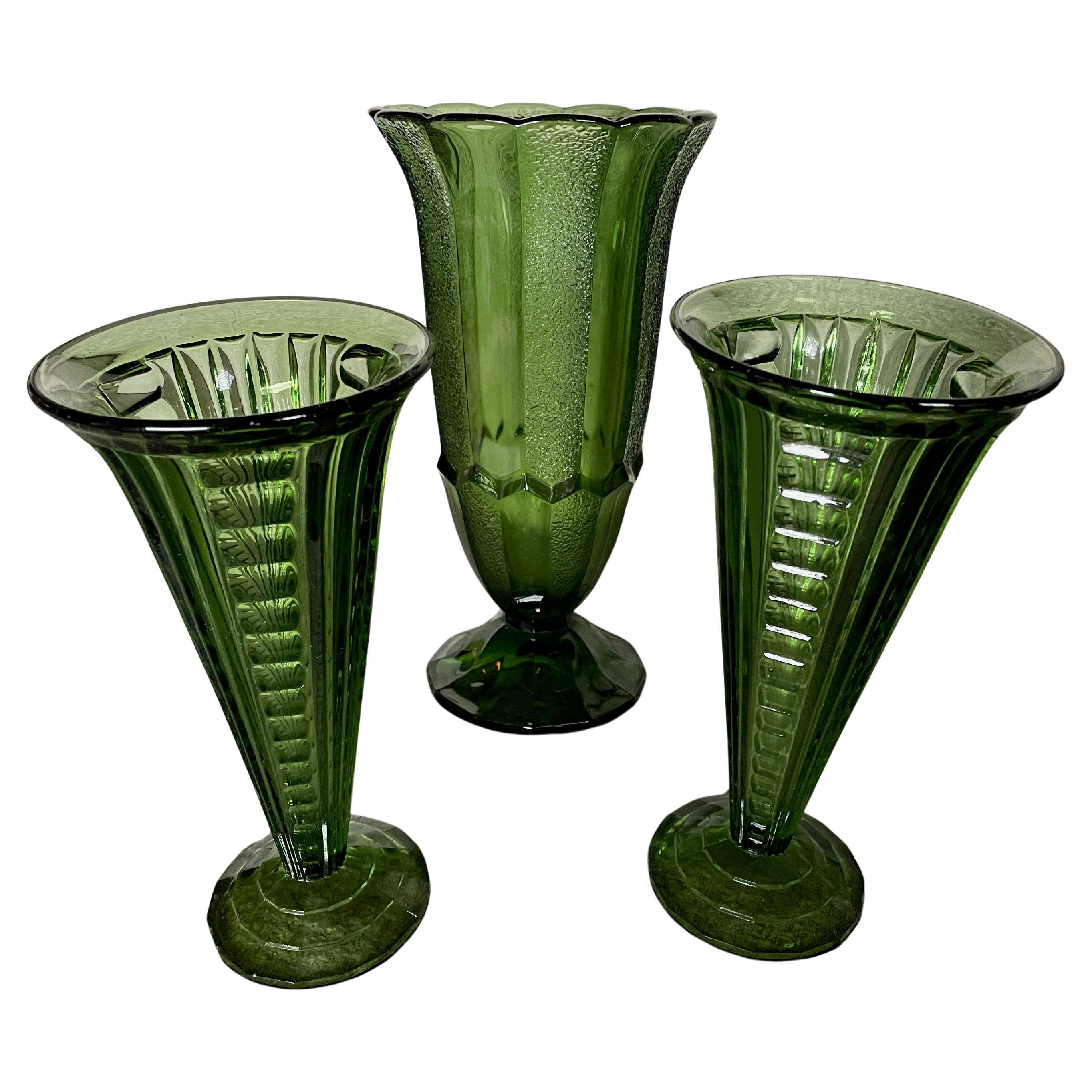 Set of 3 green Luxval  Val Saint Lambert vases