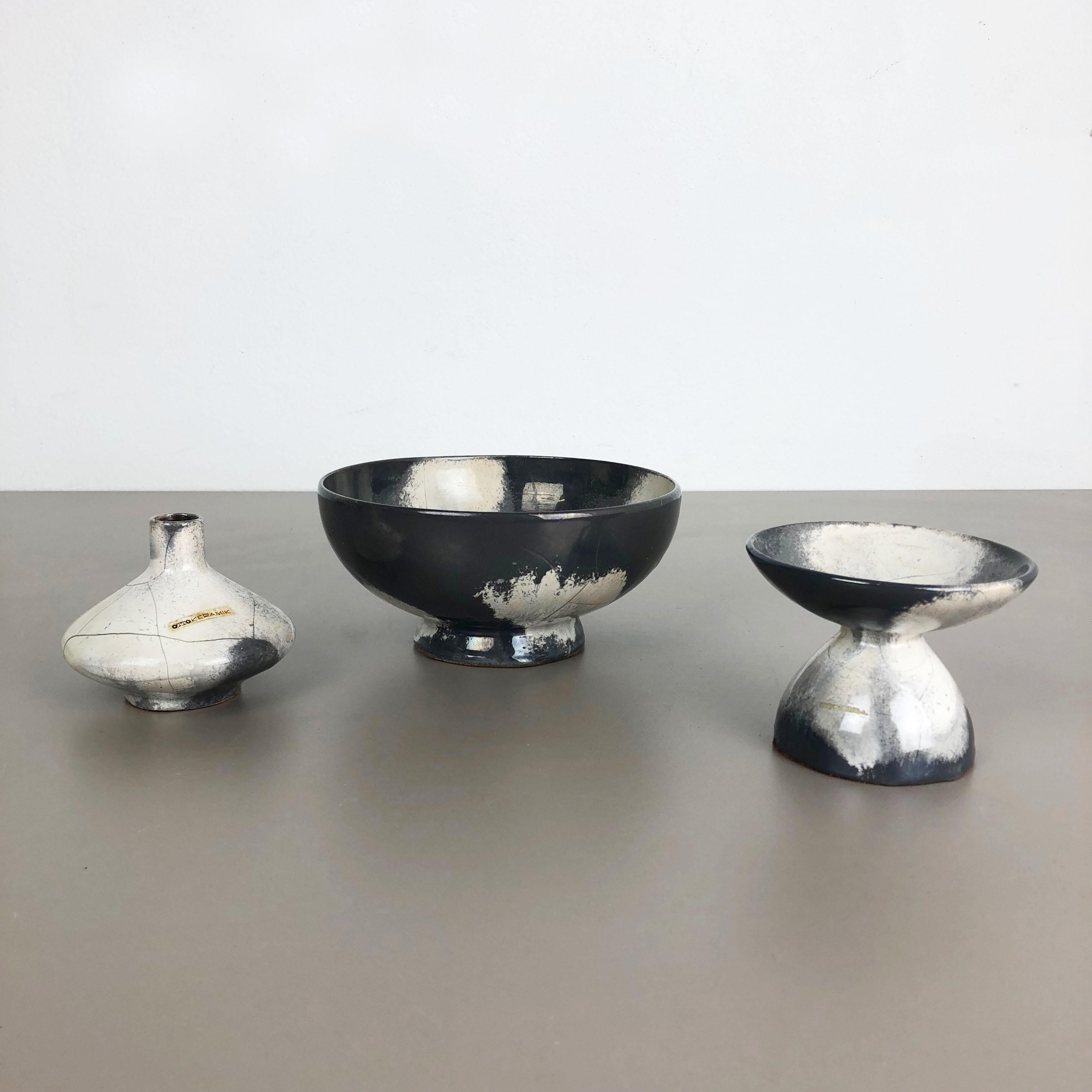 Article:

Ceramic objects set of 3


Designer and producer:

Otto Keramik, Germany



Decade:

1980s


This original vintage Studio Pottery objects were designed and produced by Otto Keramik in the 1980s in Germany. It is made of