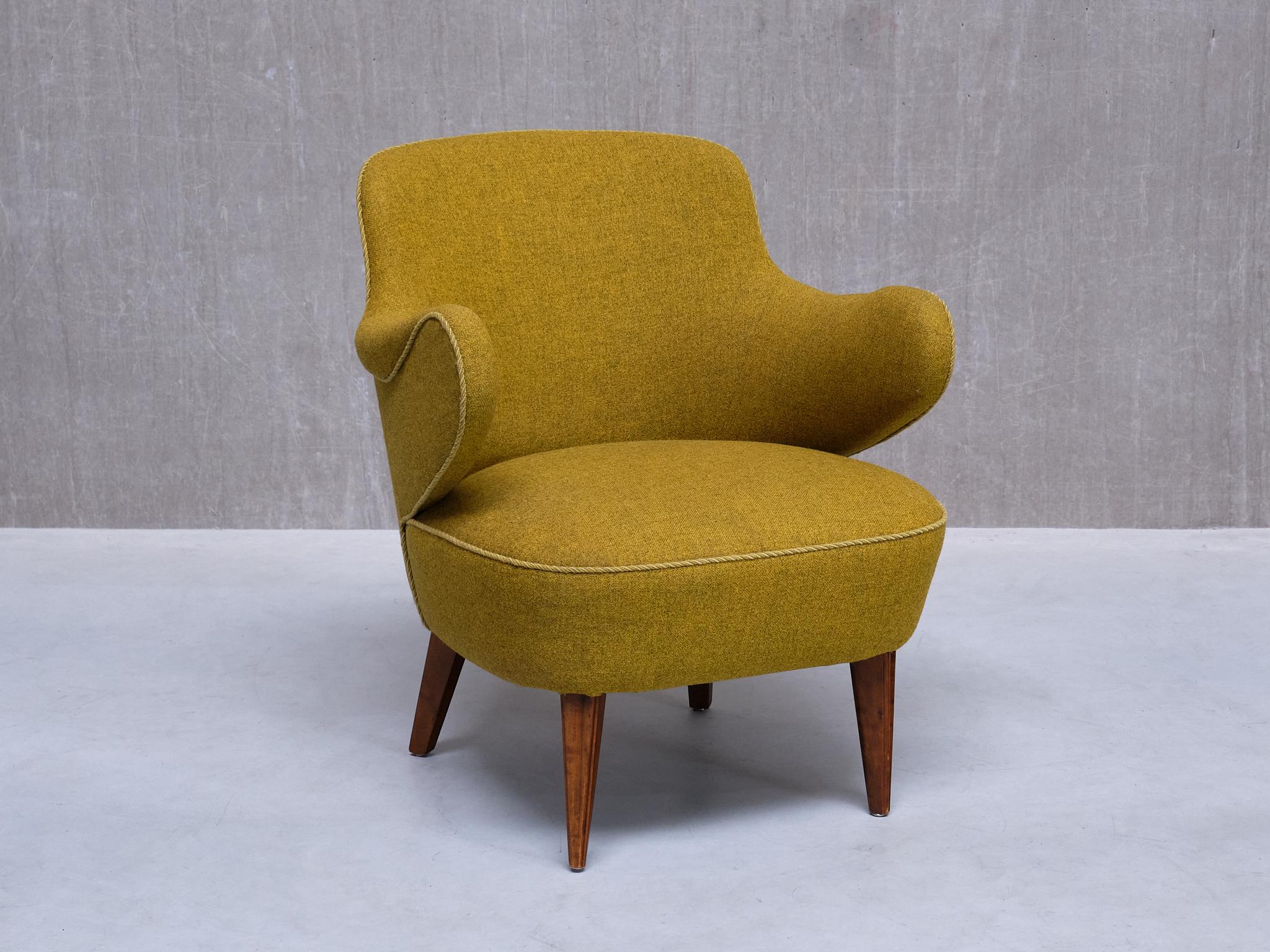 Set of 3 Gustaf Axel Berg Attributed Armchairs, Birch and Chartreuse Wool, 1940s For Sale 4