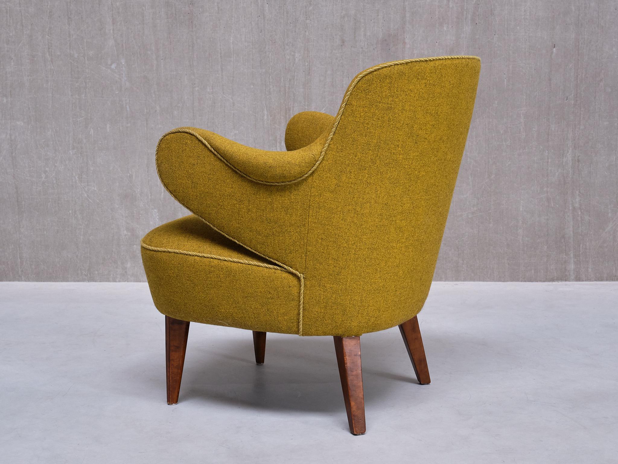 Set of 3 Gustaf Axel Berg Attributed Armchairs, Birch and Chartreuse Wool, 1940s For Sale 1