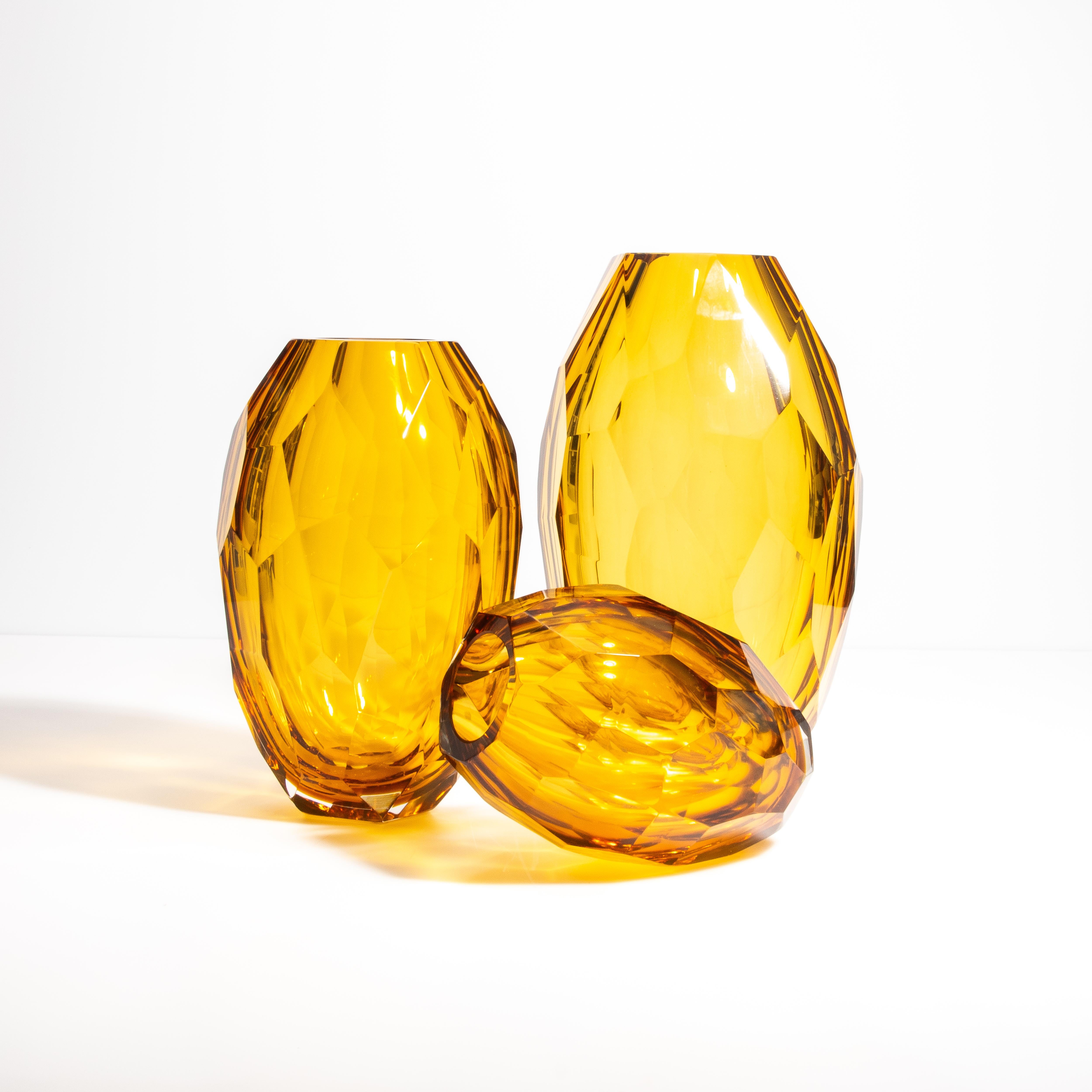 Hand-Carved Set of 3 Hand Blown Murano Faceted Vases in Amber For Sale