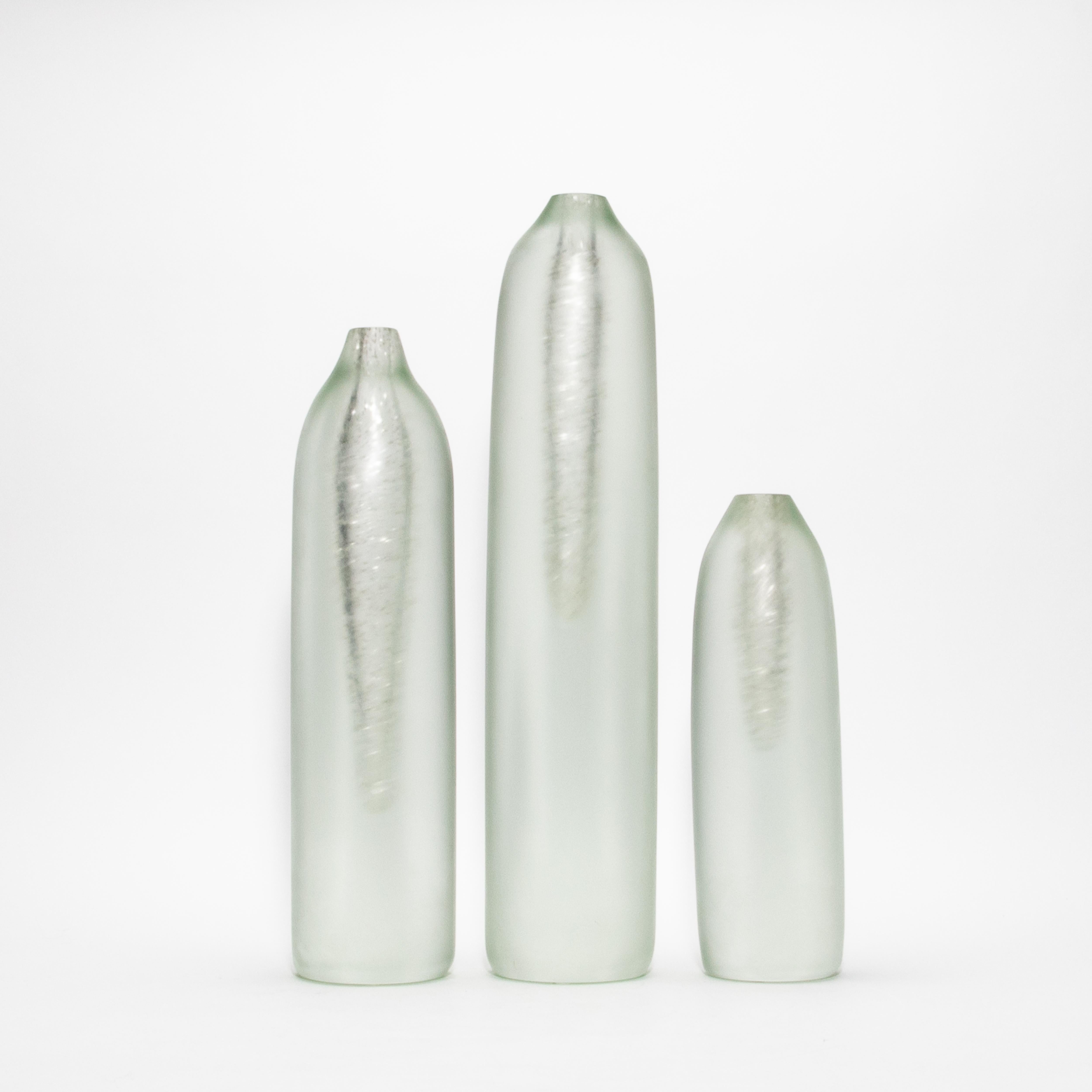 Moderno Set of 3 Hand Blown Murano Voda Vases / Bottles in Frosted Silver in vendita
