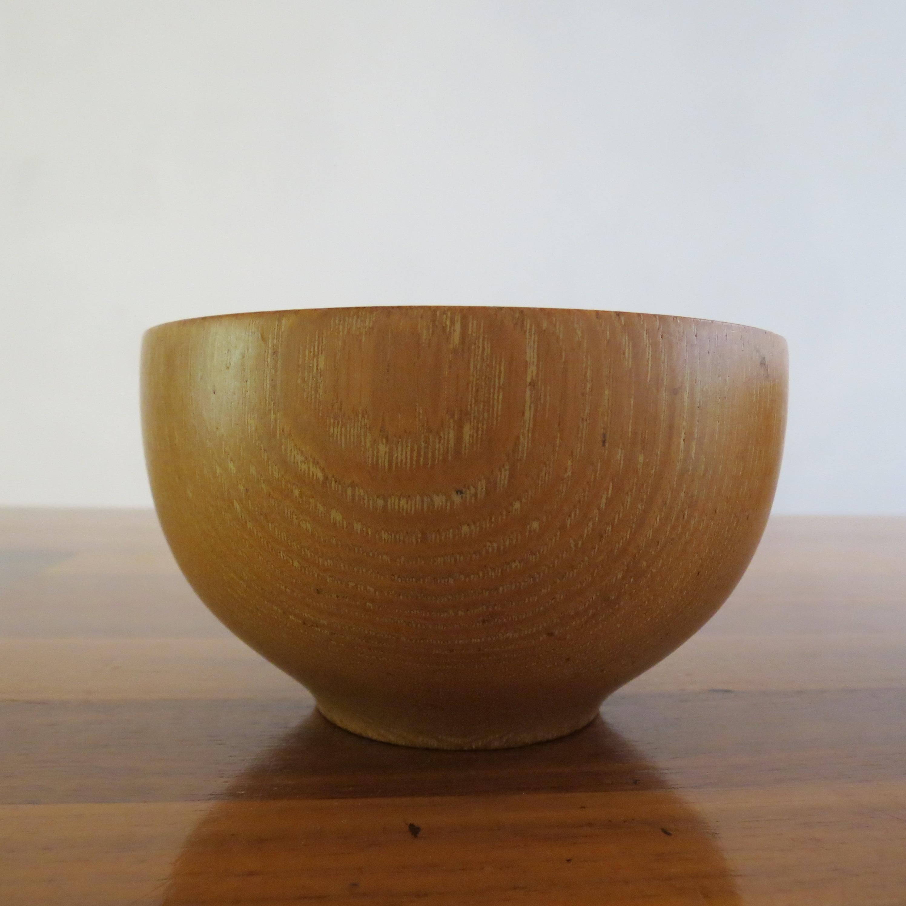 20th Century Set of 3 Hand Produced 1970s Wooden Ash Bowls For Sale