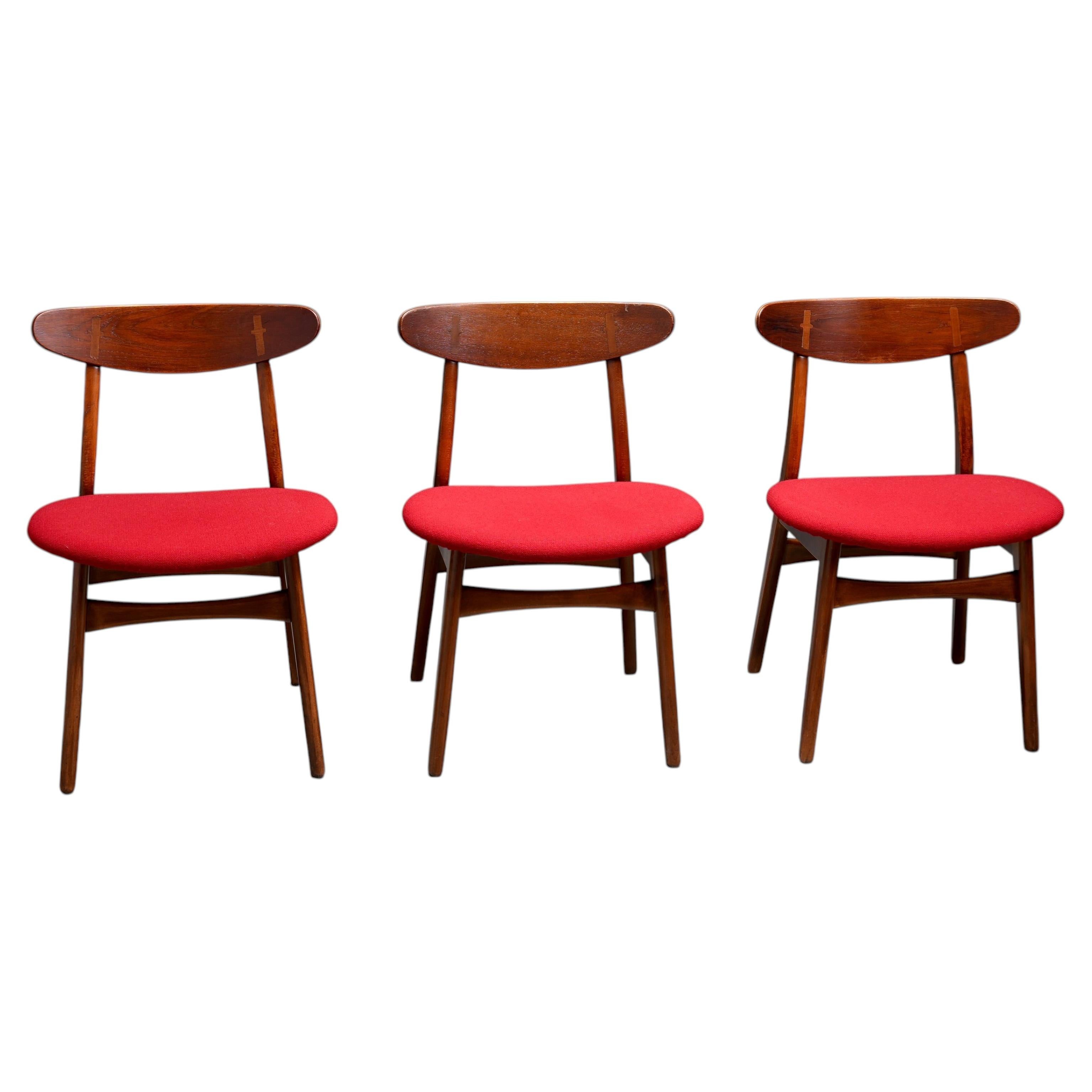 Juego de 3 sillas Hans Wegner "CH30", Dinamarca, años 60 en venta