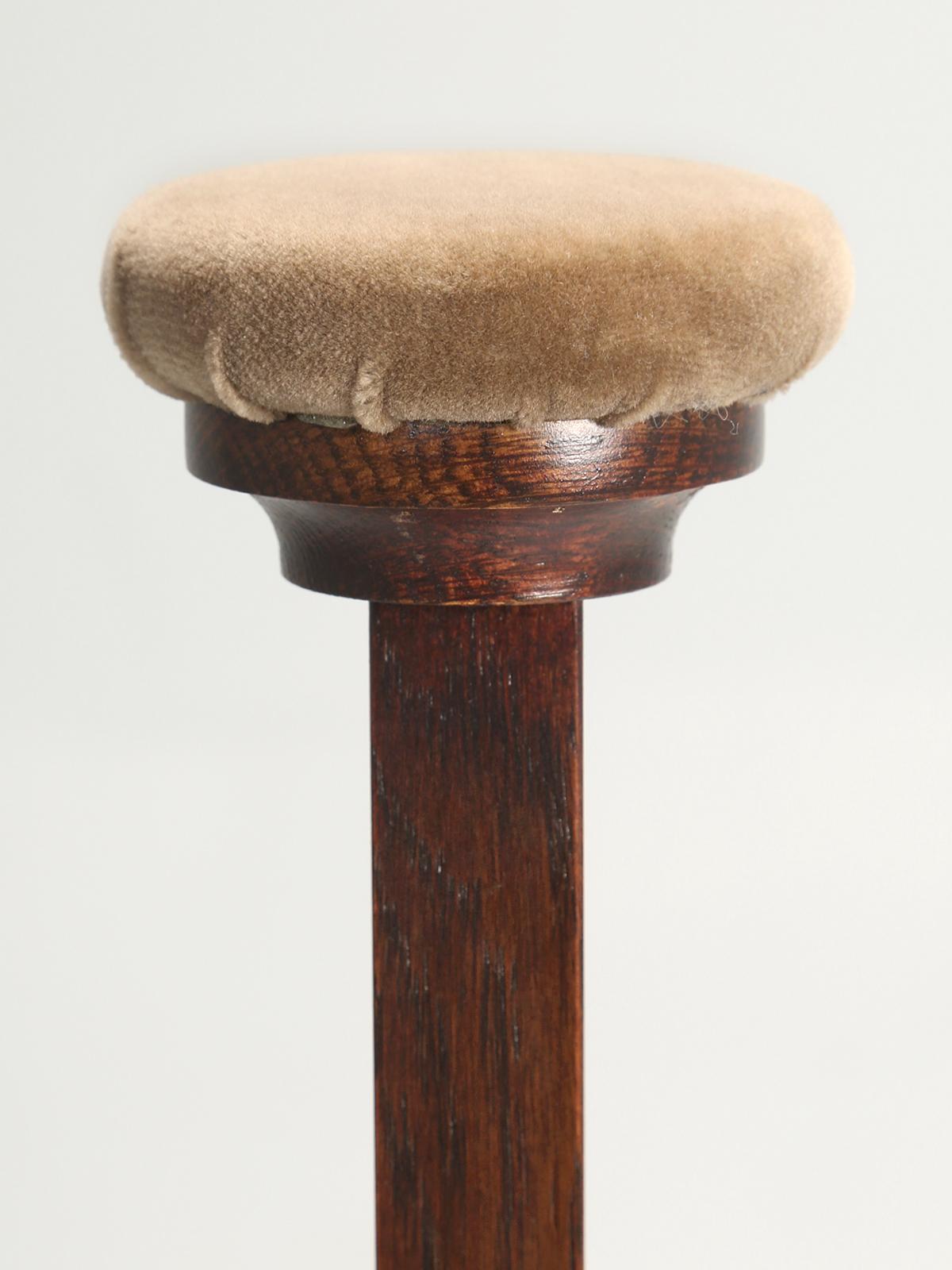 Set of '3' Hat Stands Made of White Oak with Weighted Bottoms for Stability For Sale 1