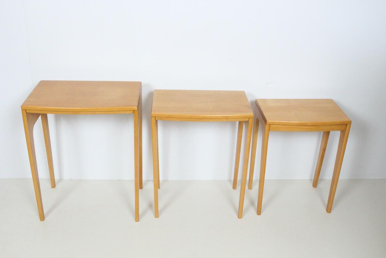 Set of 3 Heywood Wakefield Style Solid Maple Nesting Tables, 1950's 2