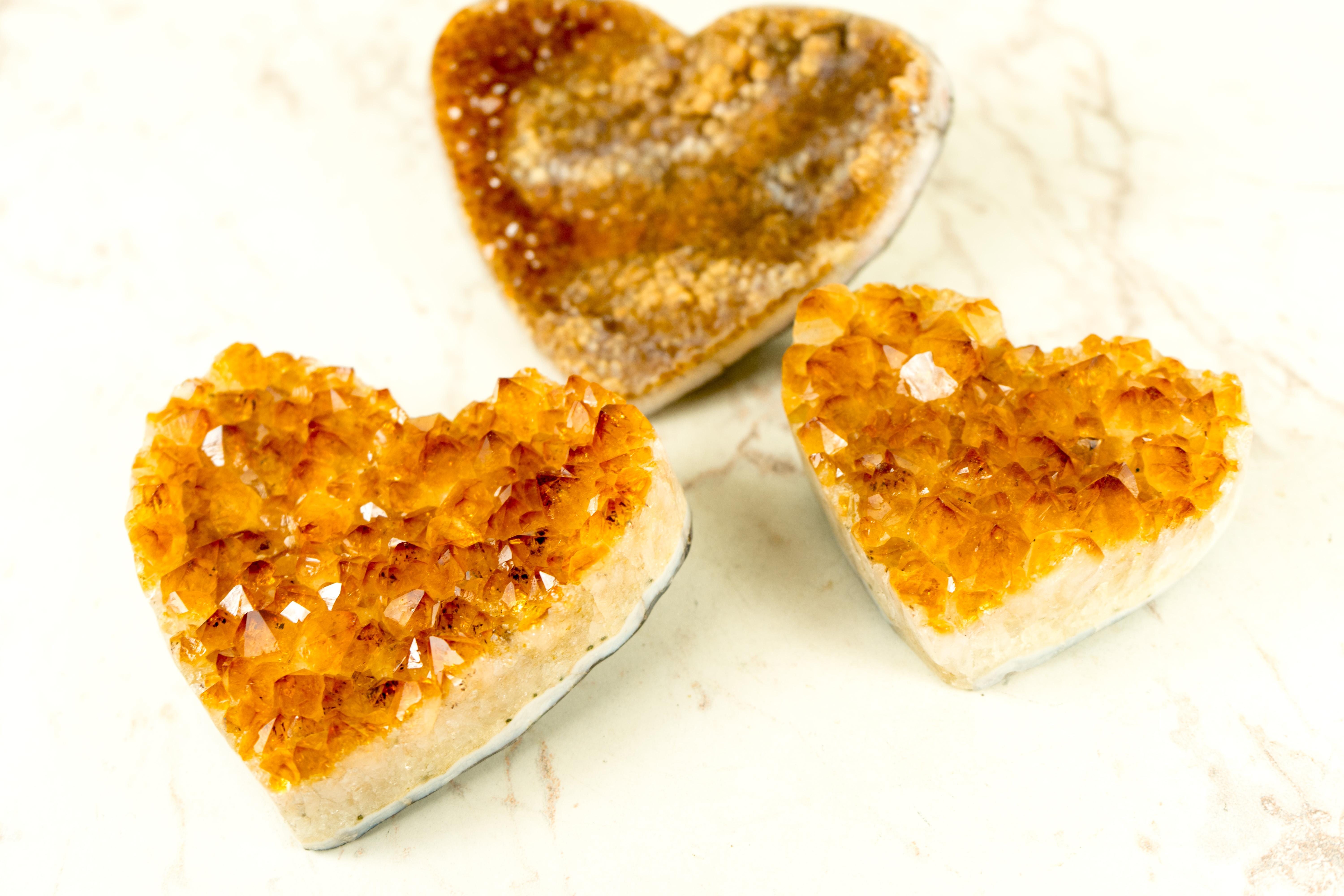 Set di 3 cuori di citrino arancione intenso di alta qualità, uno con druzy di citrino galattico in vendita 6