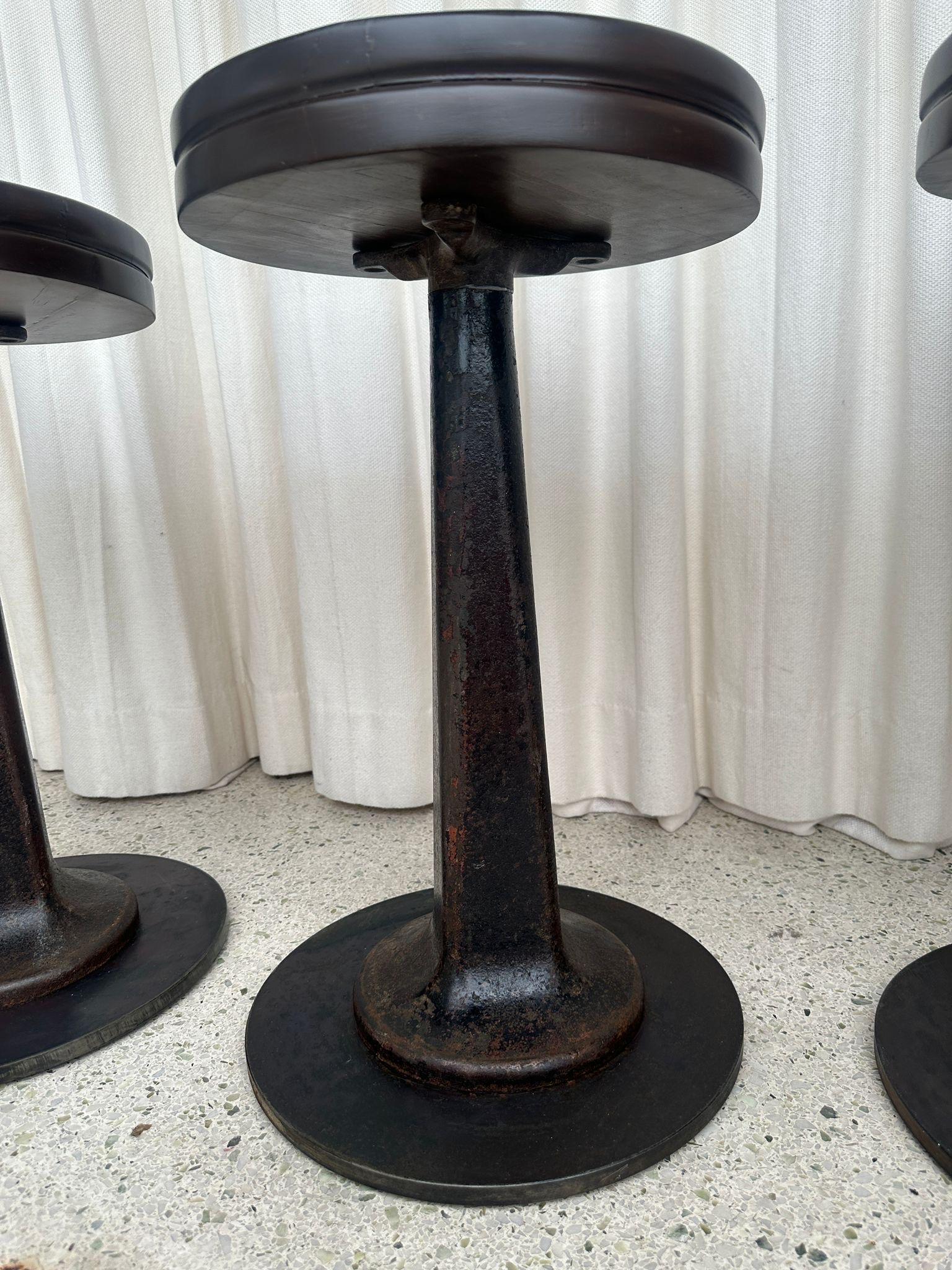 Juego de 3 taburetes giratorios industriales de hierro fundido de altura de mesa de comedor Hierro en venta
