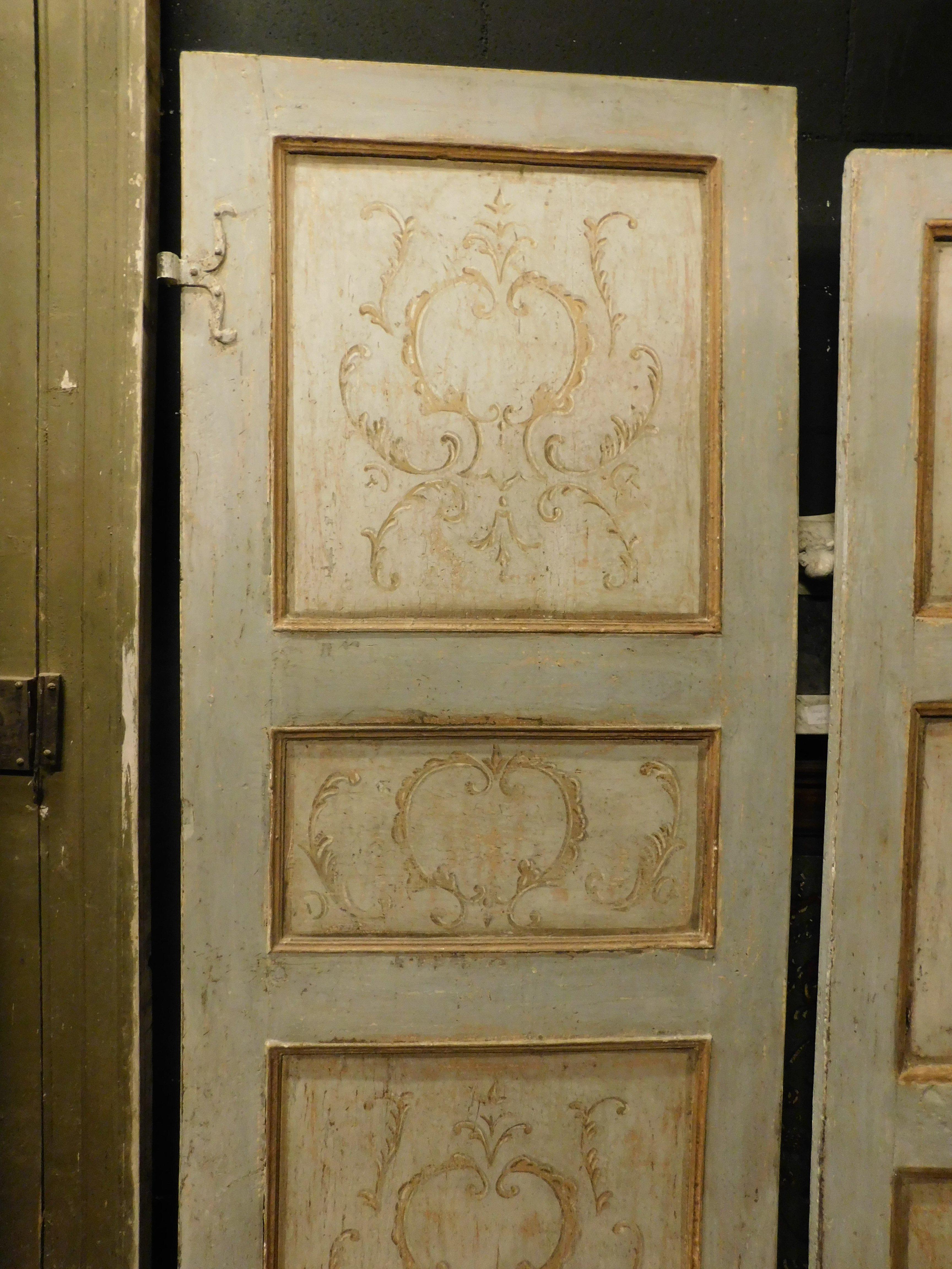 Set of 3 internal doors, lacquered with richly painted panels on the front/back For Sale 5