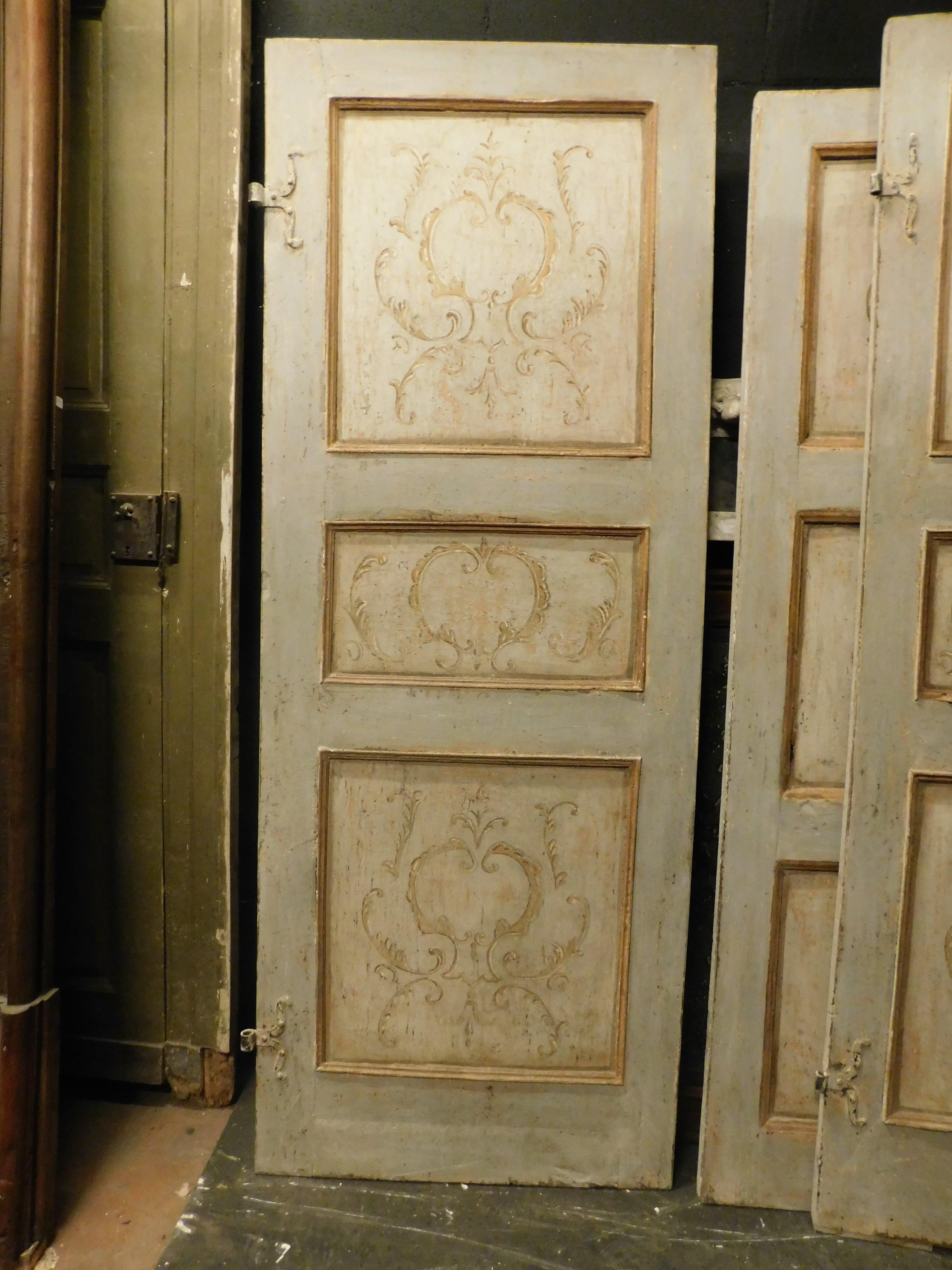 18th Century and Earlier Set of 3 internal doors, lacquered with richly painted panels on the front/back For Sale