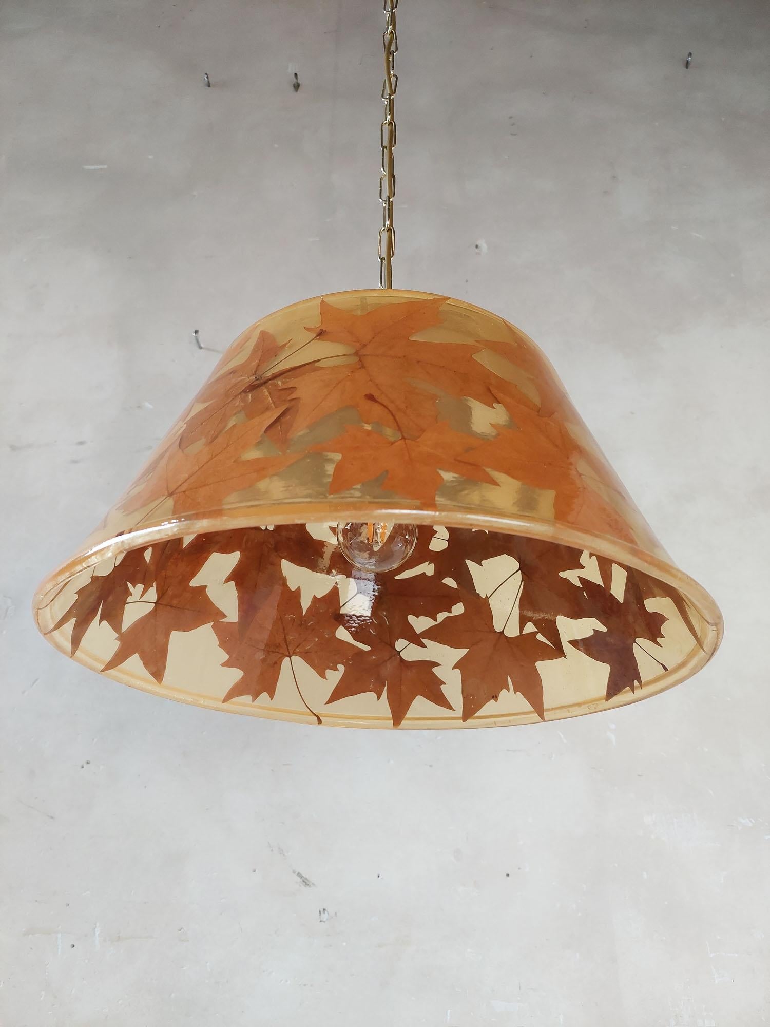 French Set of 3 Italian 70s Resin with Leaves hanging Lights in the style of Crespi For Sale