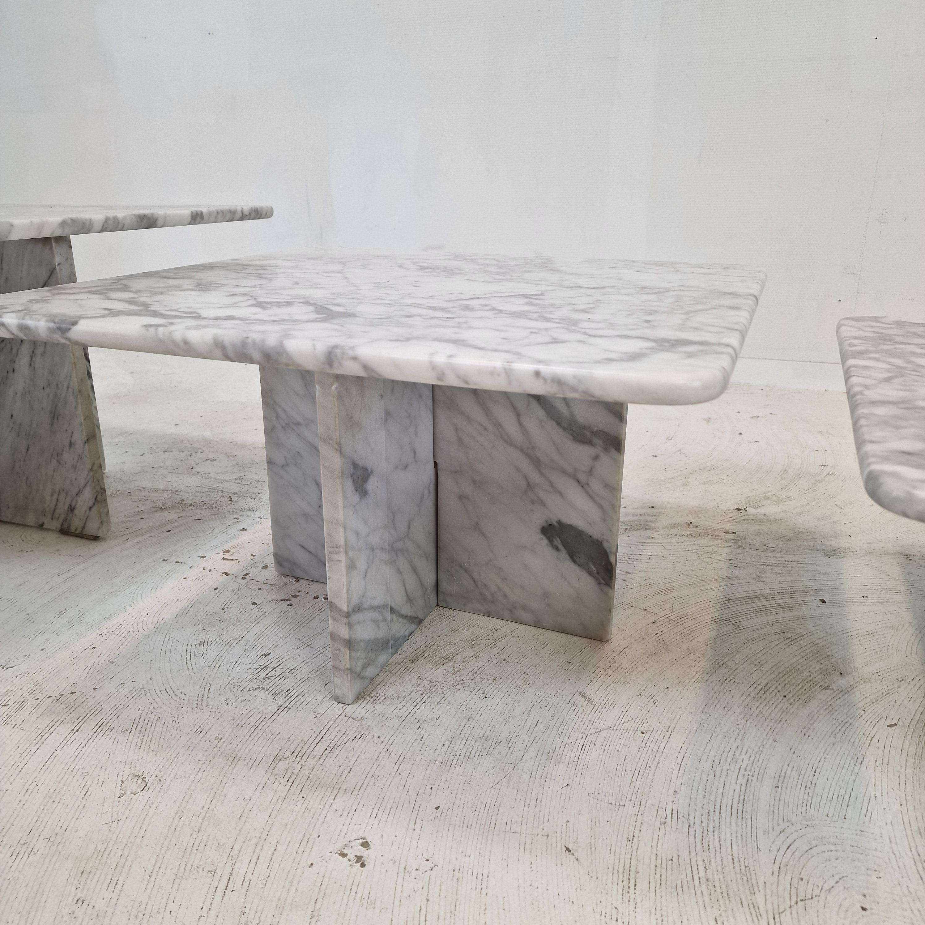 Set of 3 Italian Bianco Carrara Marble Coffee or Side Tables, 1980s For Sale 8