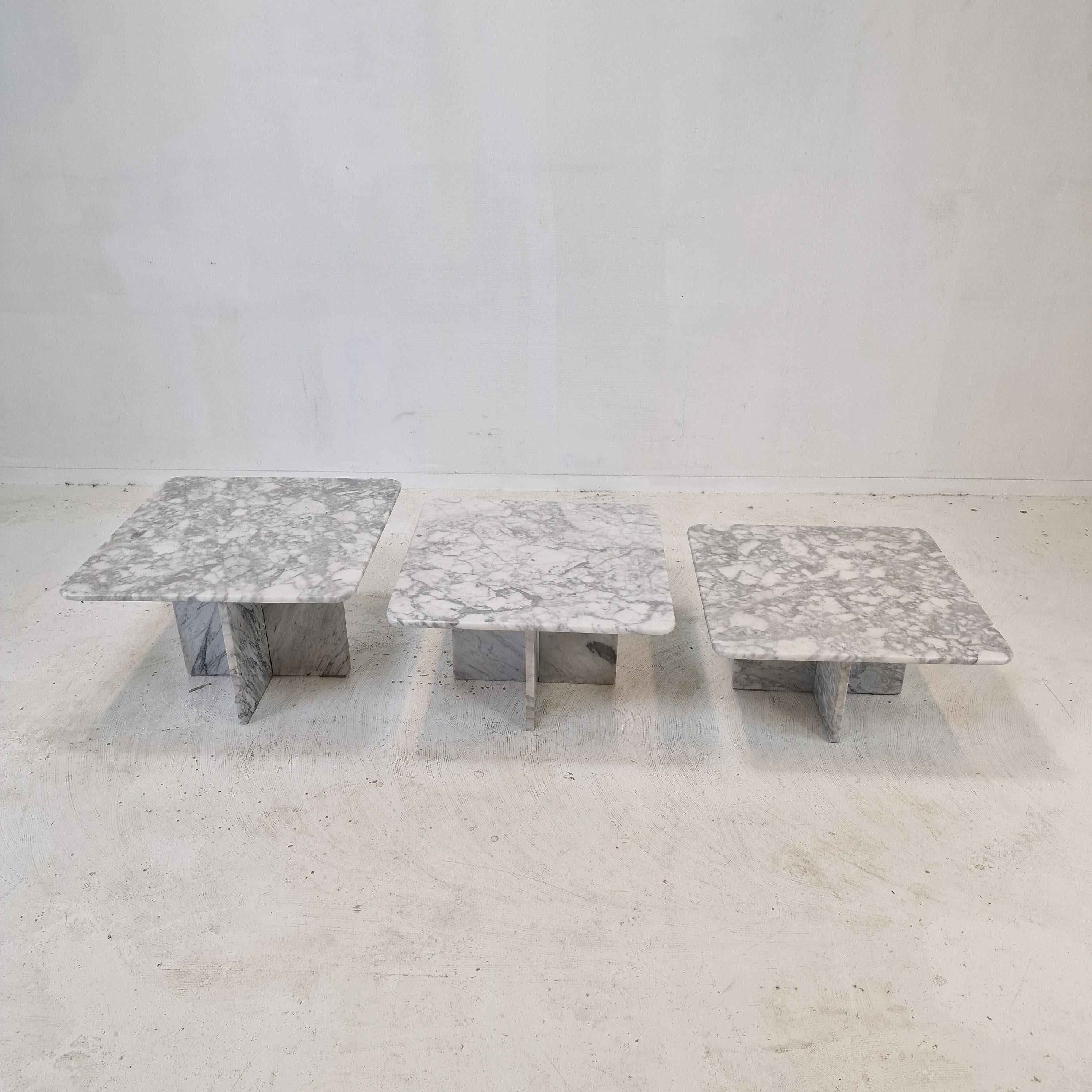 Set of 3 Italian Bianco Carrara Marble Coffee or Side Tables, 1980s For Sale 2